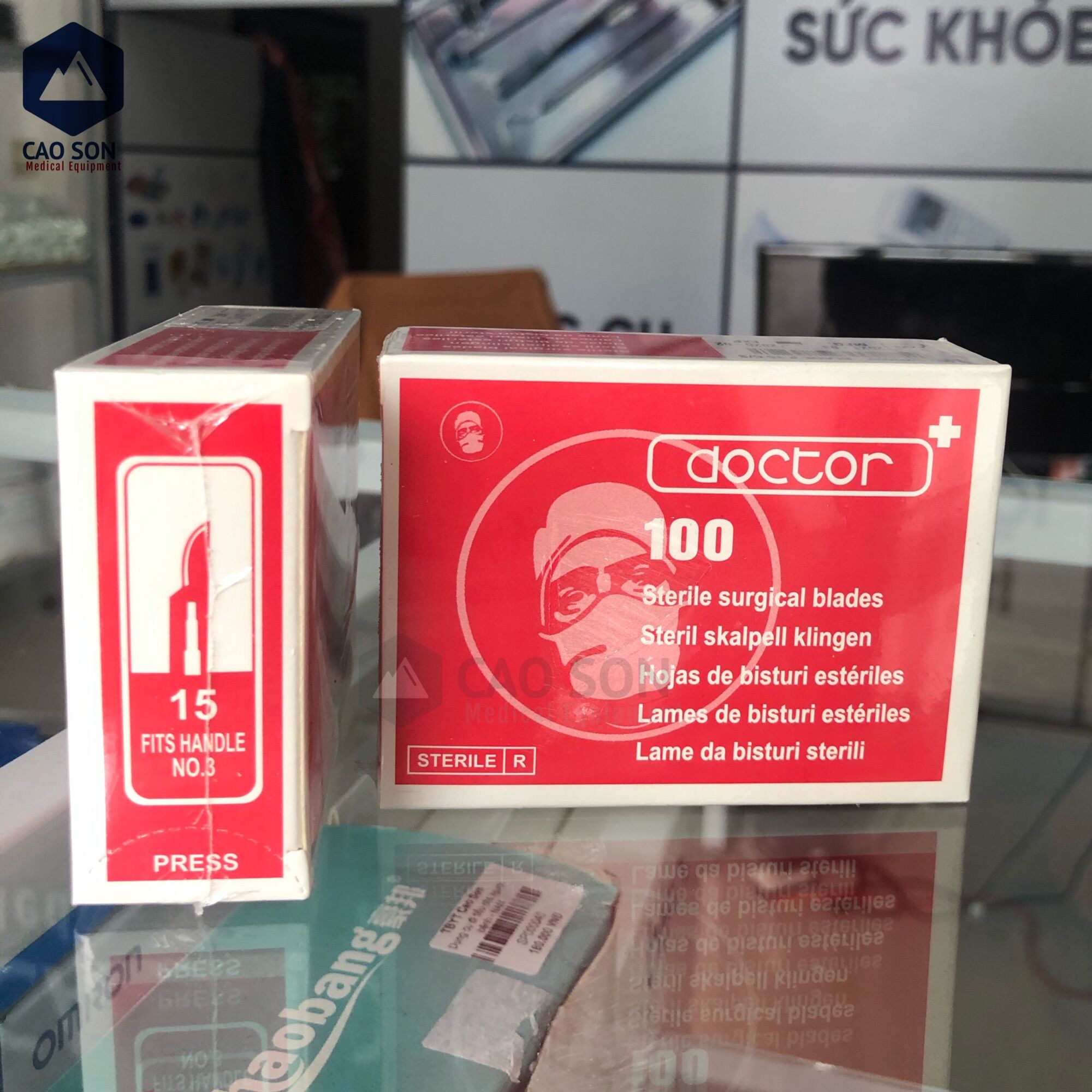 Lưỡi dao mổ số 15 hộp 100 cây