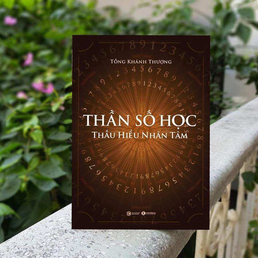 Sách - thần số học thấu hiểu nhân tâm