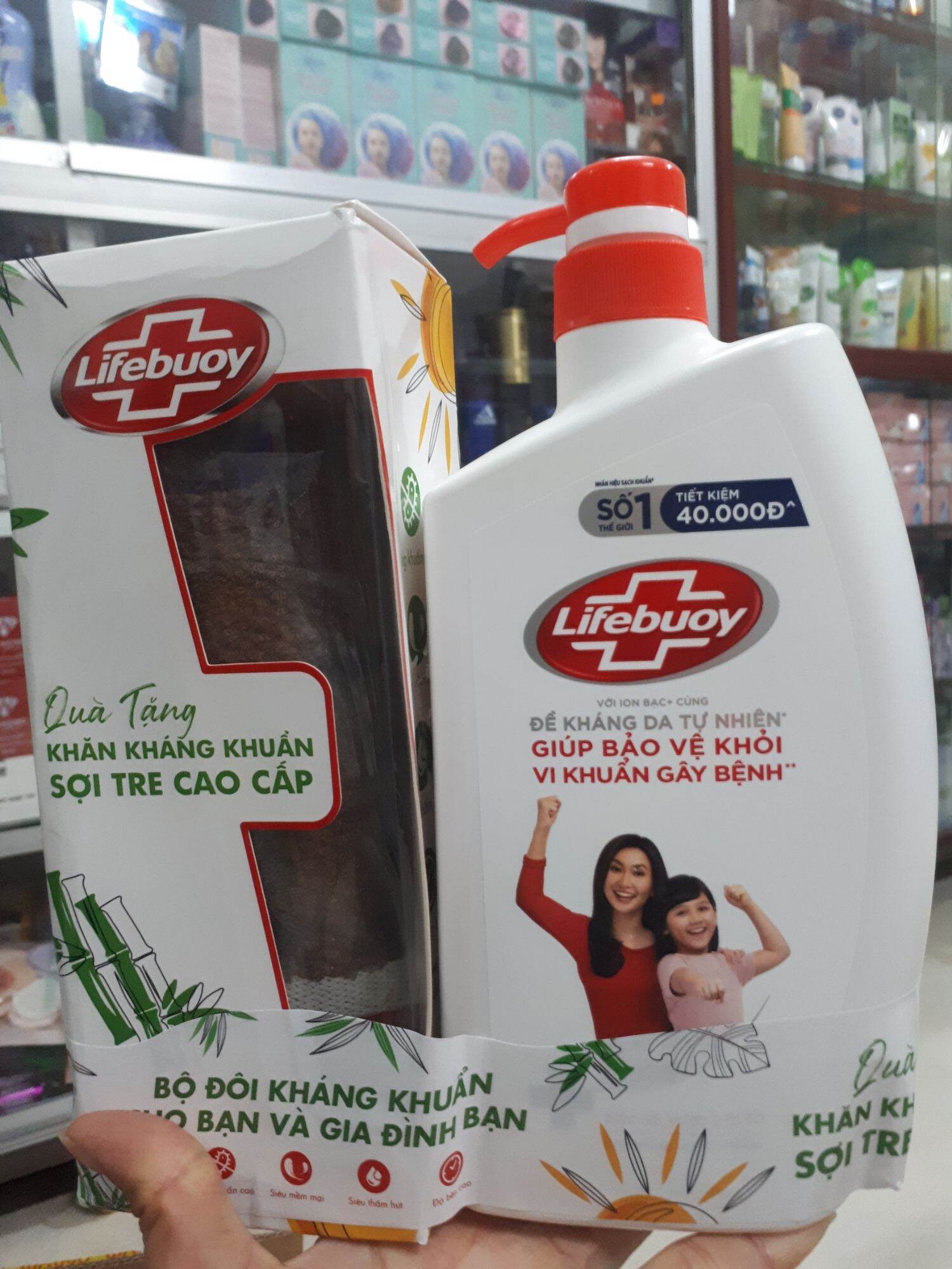 [Hcm]Sữa Tắm Lifebuoy Ion Bạc Diệt Khuẩn 850G Tặng Khăn Kháng Khuẩn Sợi Tre Cao Cấp