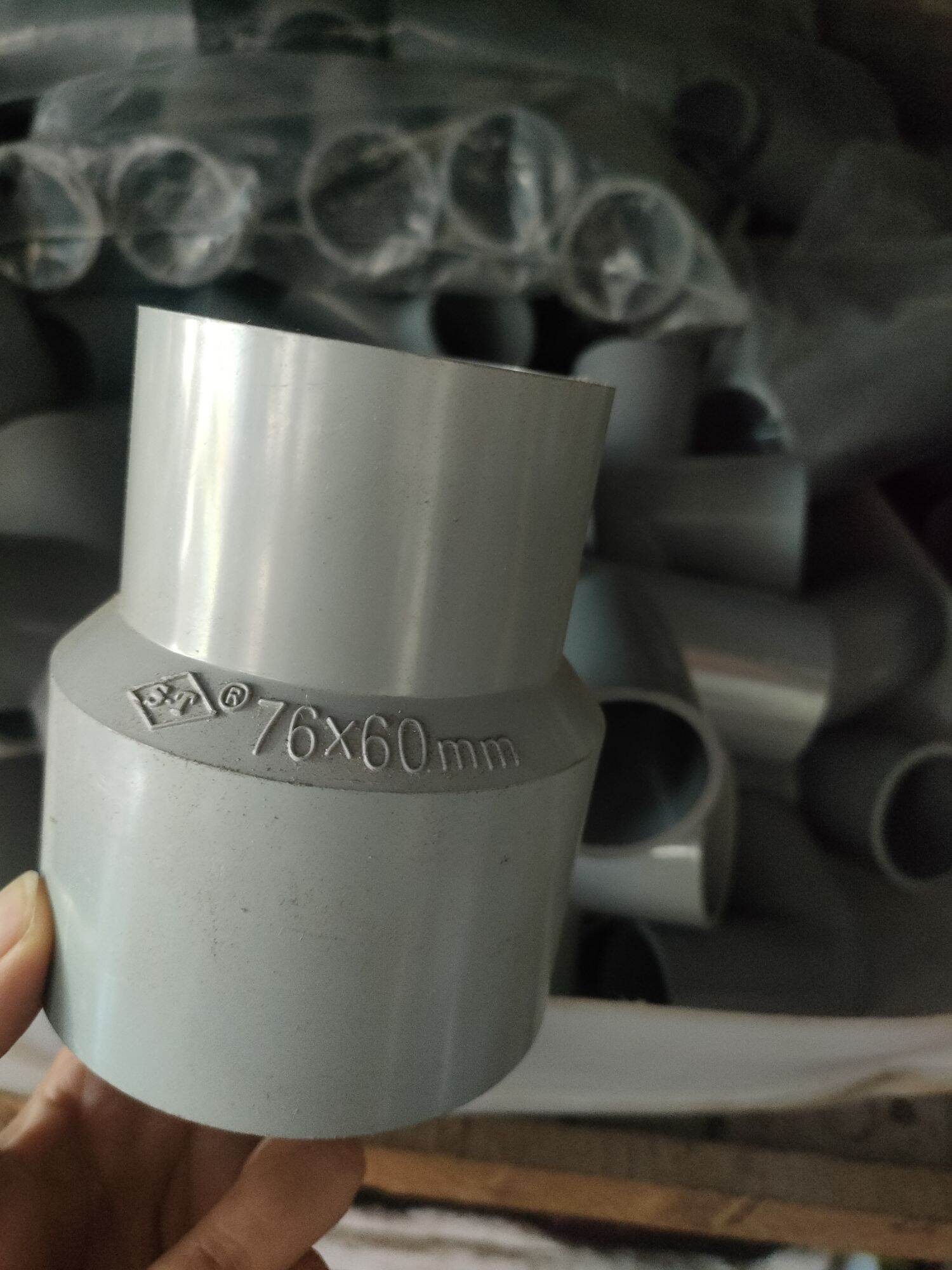 Nối giảm ống nhựa pvc 76/60- bầu giảm ống nhựa pvc 76/60