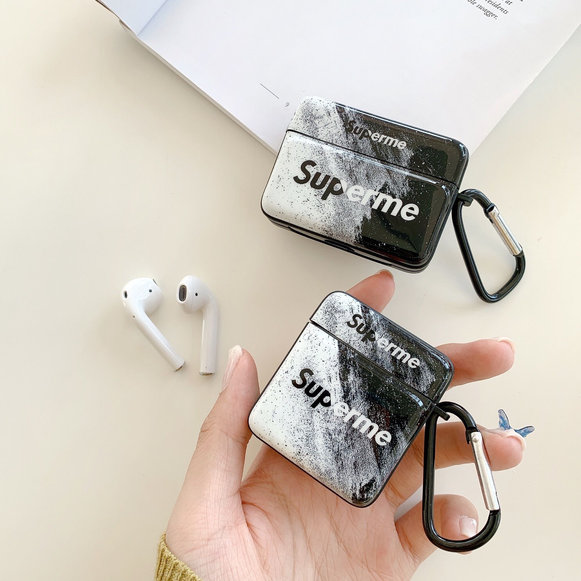 Case Airpods 1/2/pro Hình Hộp Supreme