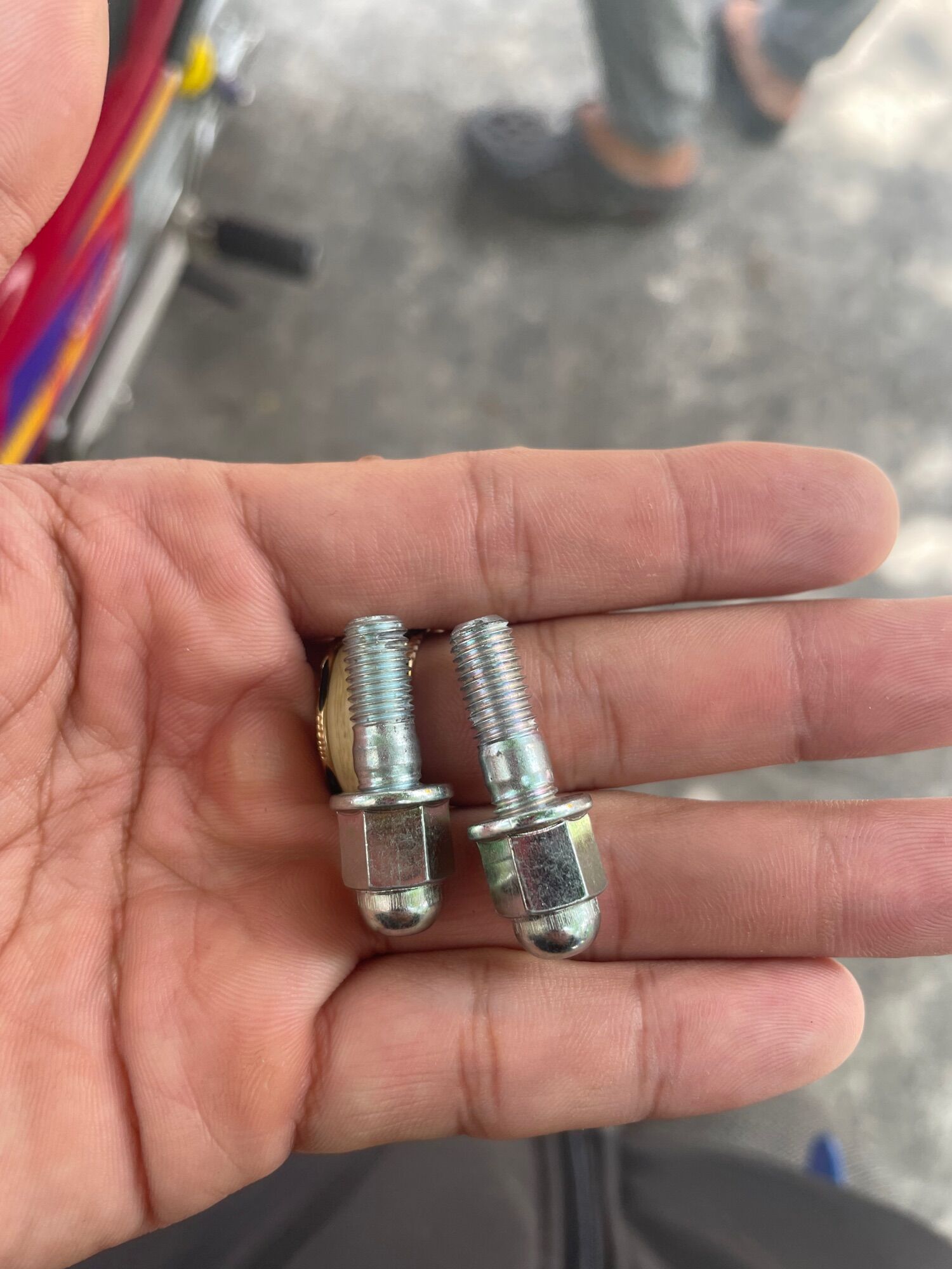 Ốc zin cổ bô vario