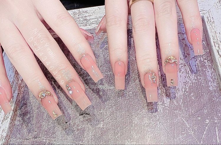 Móng tay giả thiết kế/ Nailbox