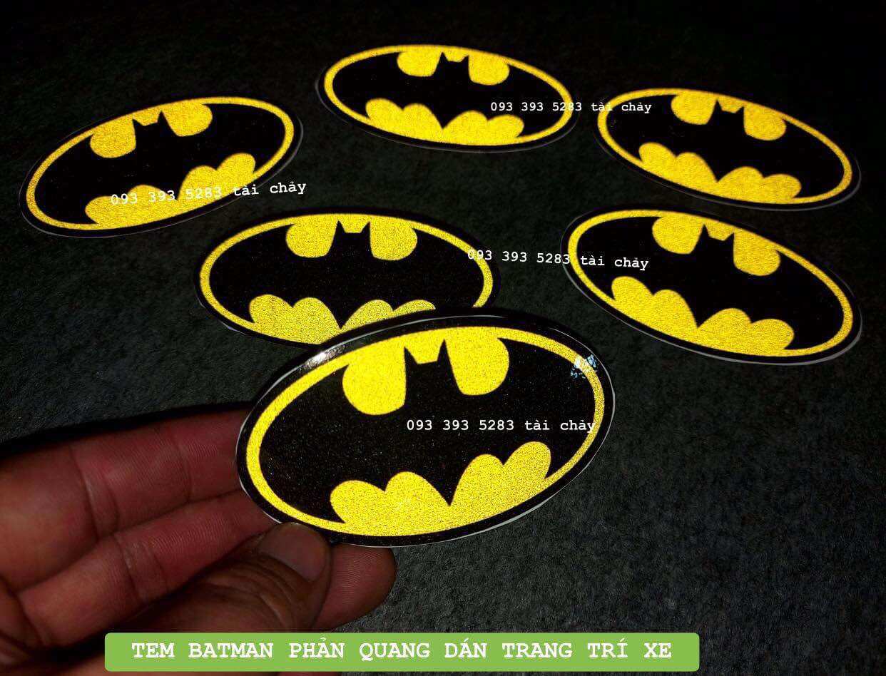 Tem batman phản quang dán trang trí xe