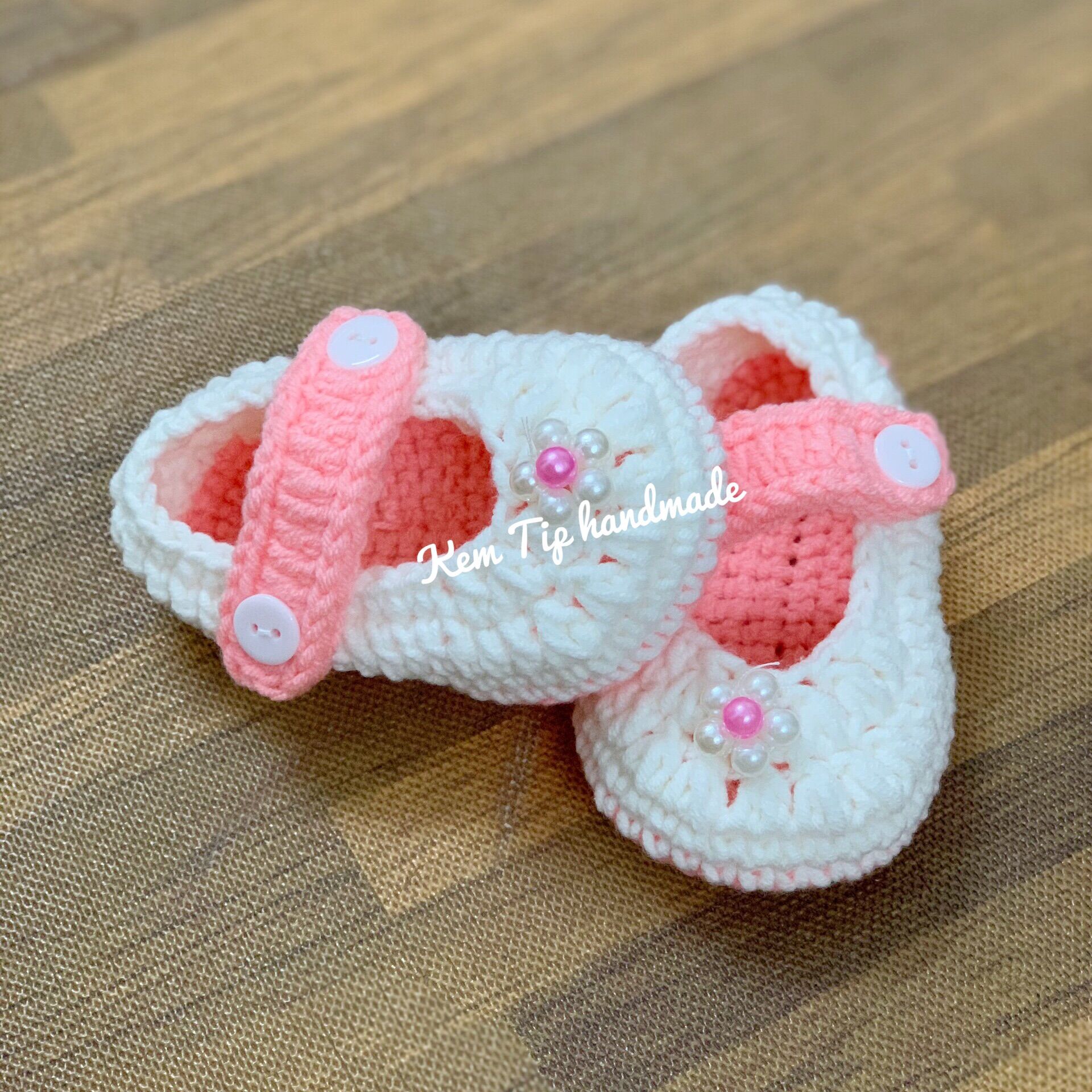 Giày cho bé sơ sinh đến 2 tuổi, giày len handmade đáng yêu