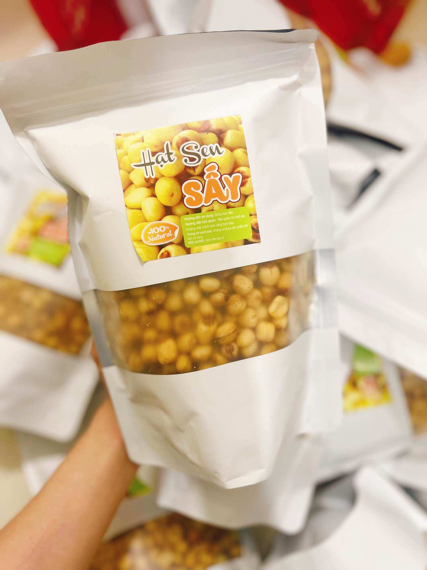 Hạt sen sấy giòn thành phố huế