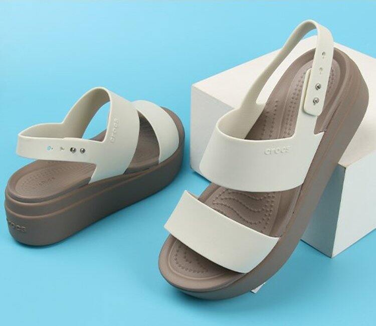 Dép sandal đế xuồng crocs blooklyn low cho nữ