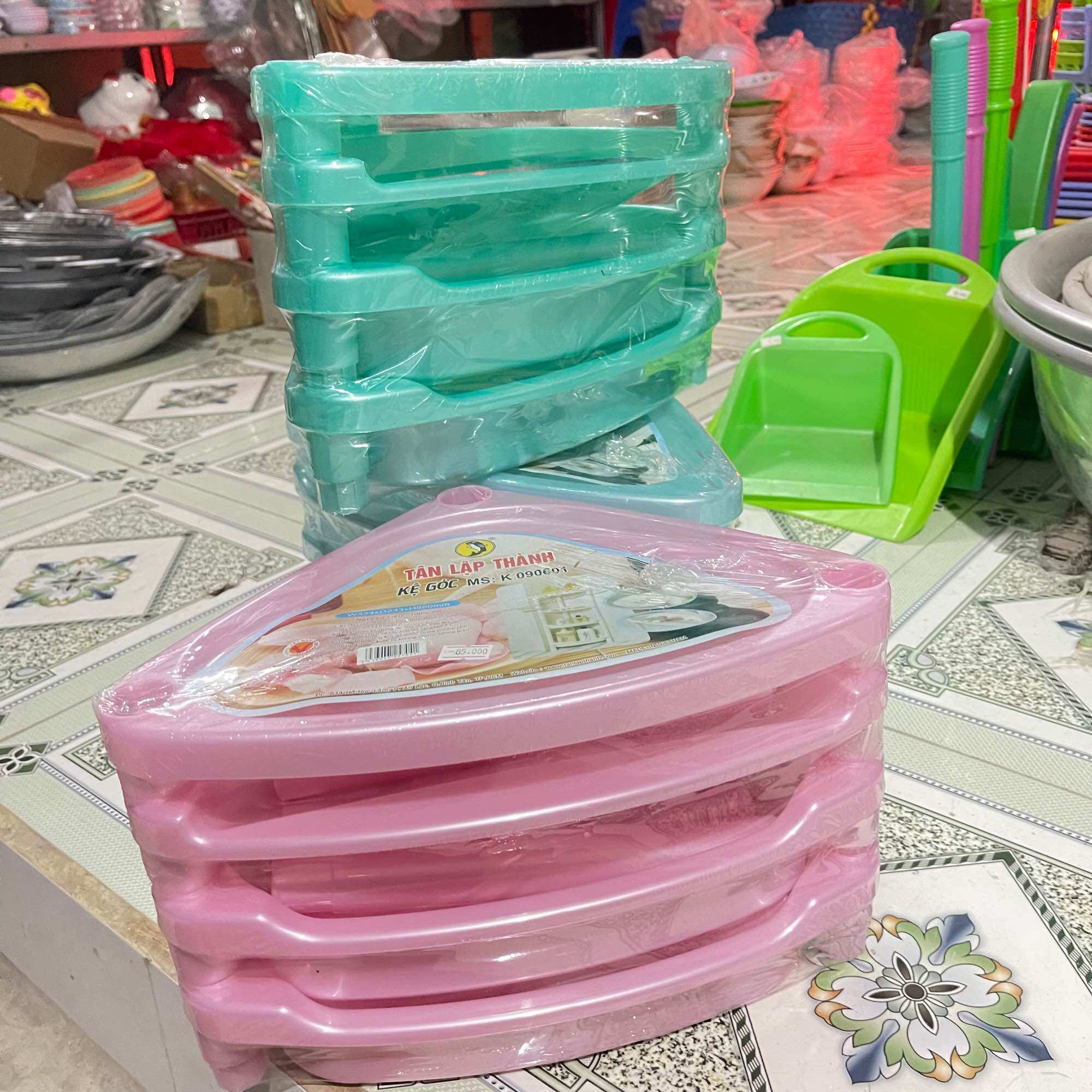 kệ góc nhà tắm 4 tầng