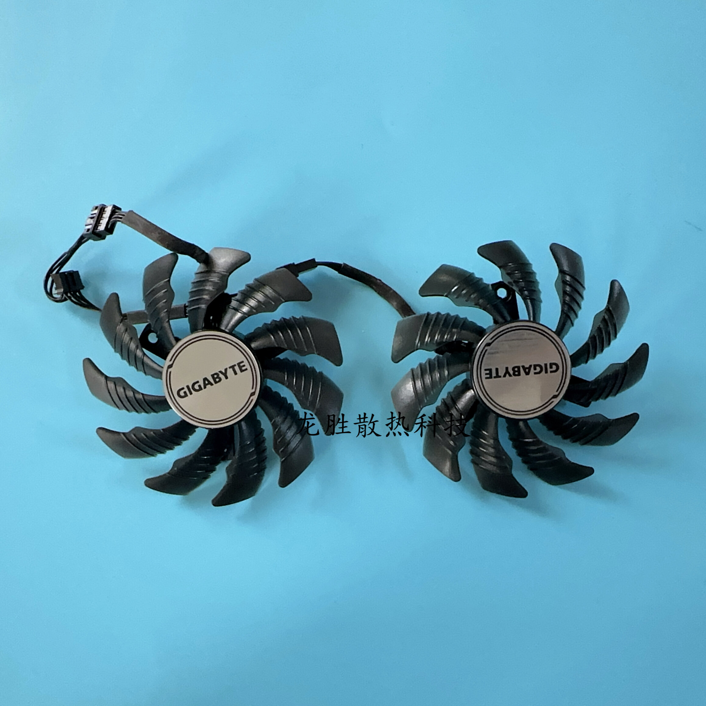 GIGABYTE | GTX1050Ti GTX1050 RX560 Compatible Fan Giá 73,000 Đồng*Miễn phí vận chuyển