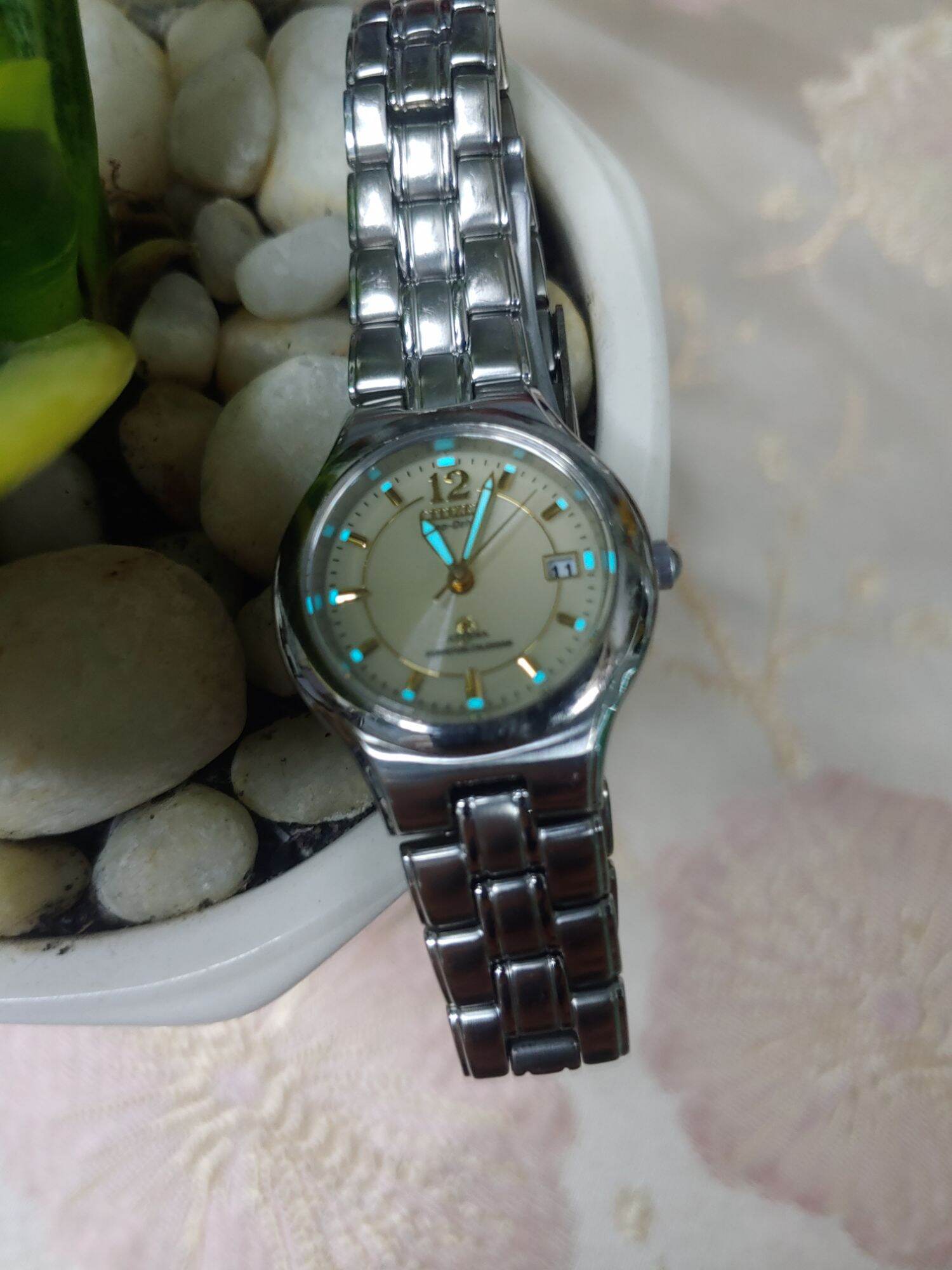 Đồng hồ Citizen eco-drive năng lượng mặt trời kim cọc số phát quang chính hãng citizen 100%