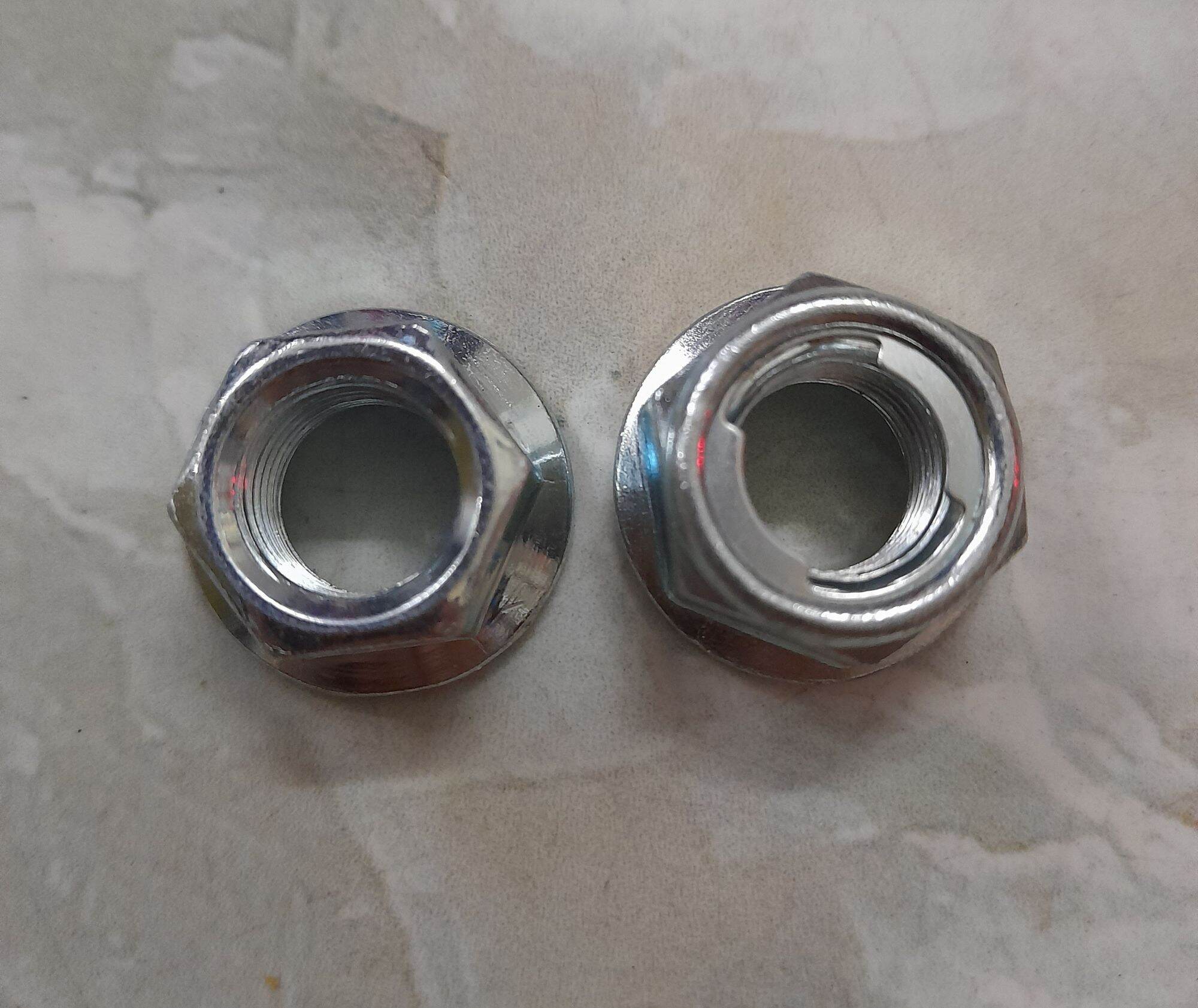 Tán cốt đùm 12 li ( sắt xi ).