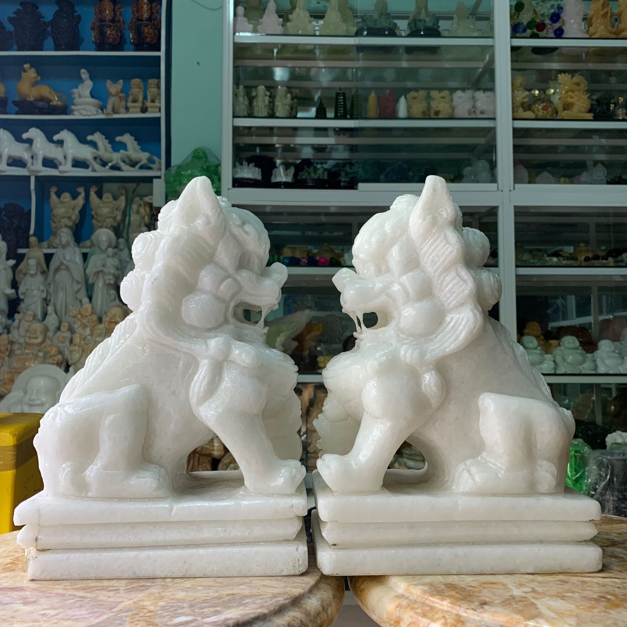 Cặp kỳ lân phong thuỷ đá cẩm thạch trắng - cao 30cm