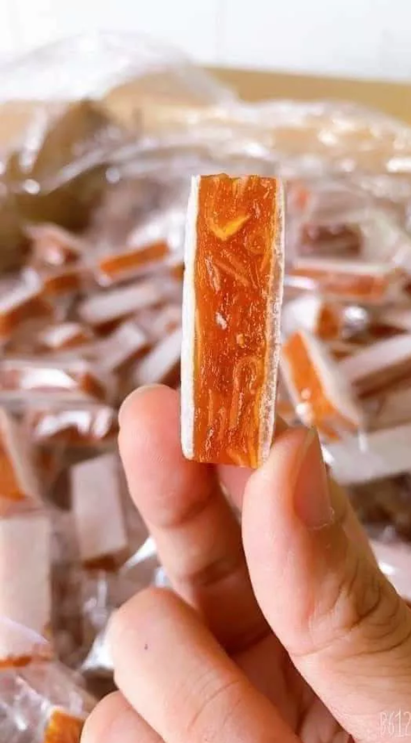 100g kẹo dừa non khóm mít. thơm ngọt nhưng không ngán .