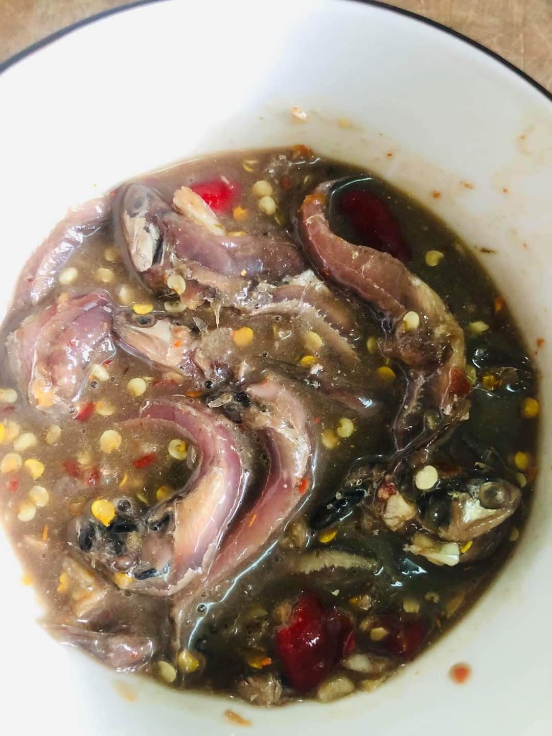2 HỦ Mắm Cái Cá Cơm Nguyên Con_ Quảng Ngãi ( Loại 400gr 1 hủ)