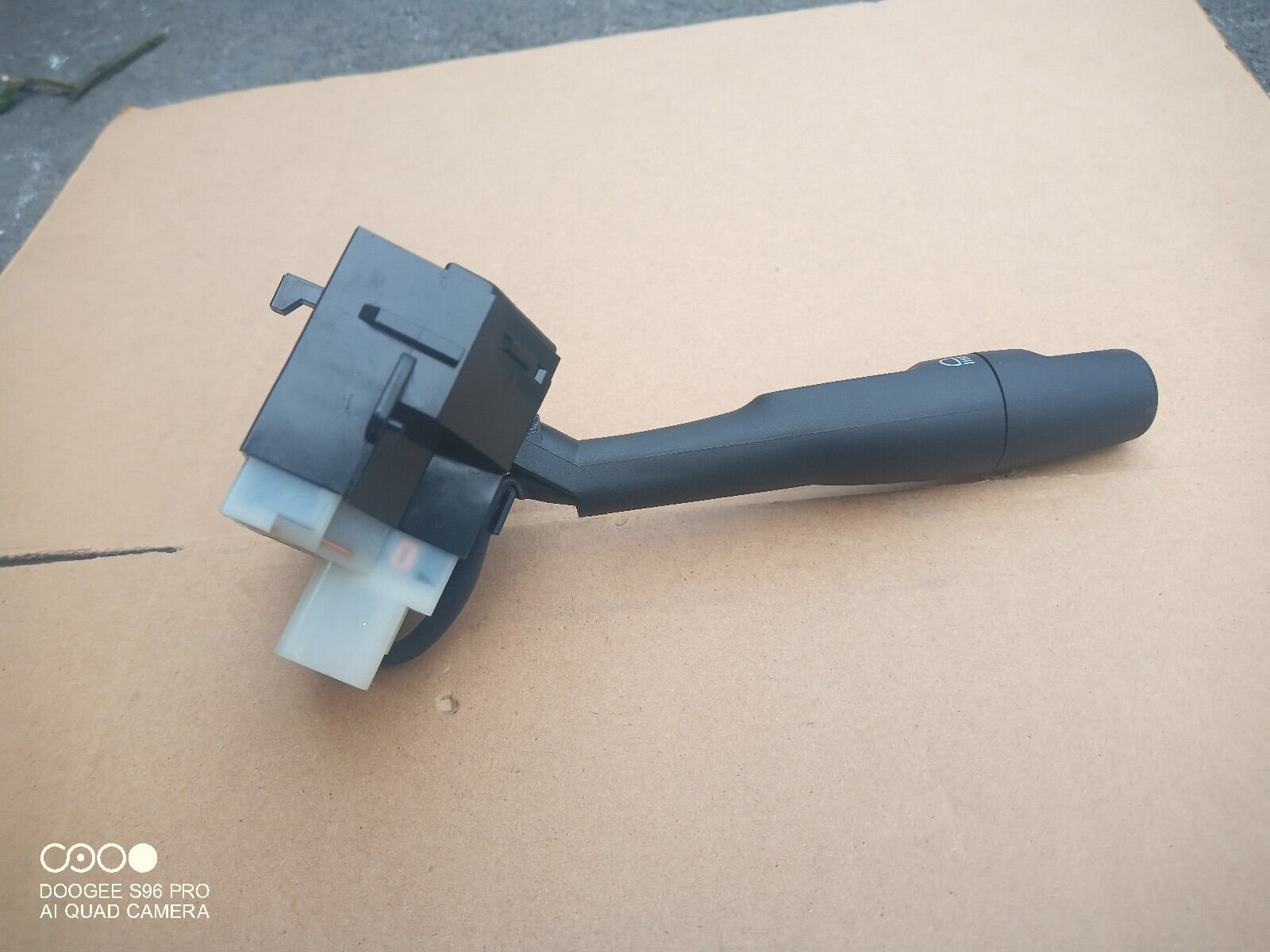 Công tắc đèn pha cột vô lăng (Switch turn signal lamp & lighting) Jolie VB2W 4G63
MR329636