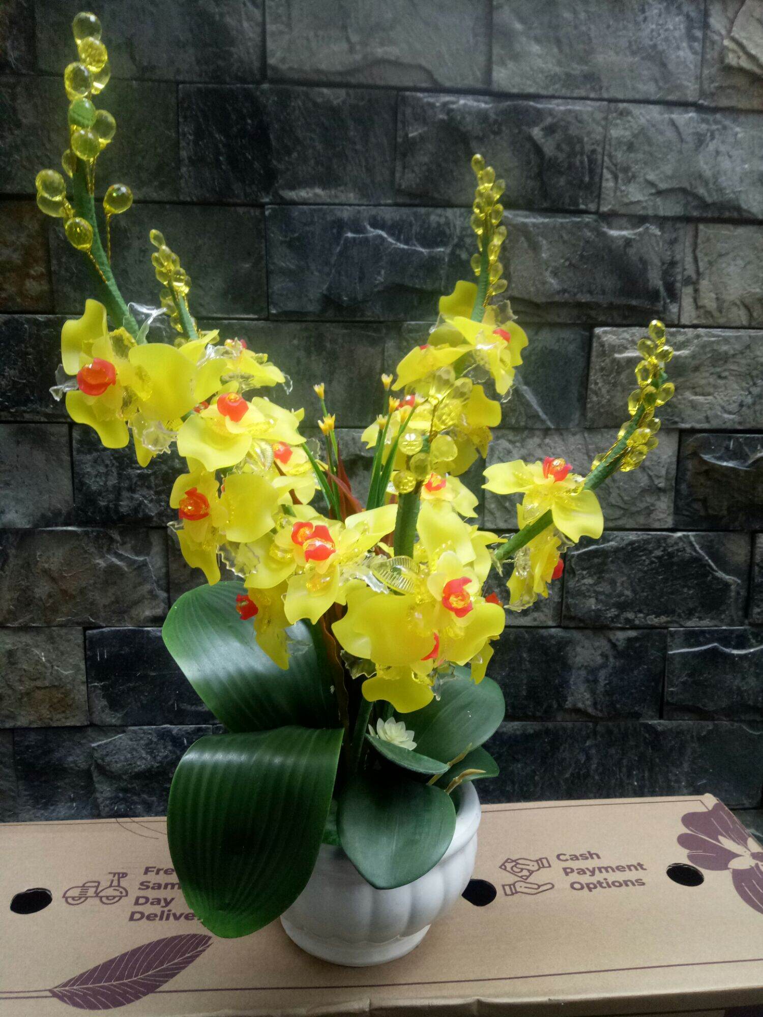 Chậu hoa lan hồ điệp pha lê (56x25x25)