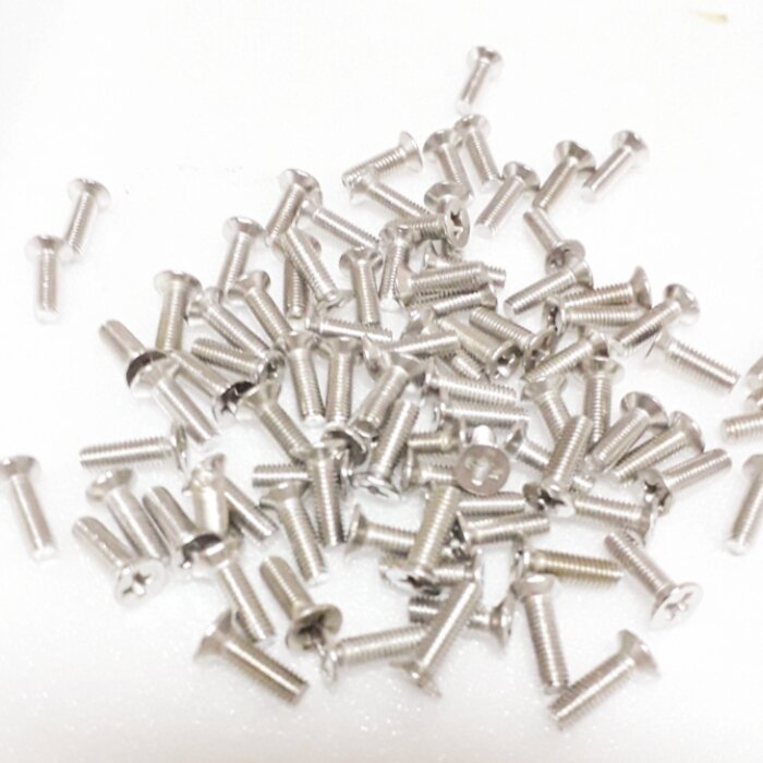Ốc col inox k.hít - 3ly x 50 con....