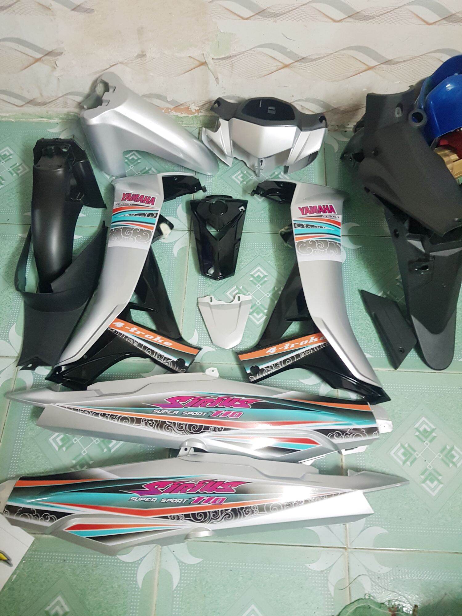 Dàn áo sirius bạc bửng đen sơn 2k chống bay màu tặng tem y hình