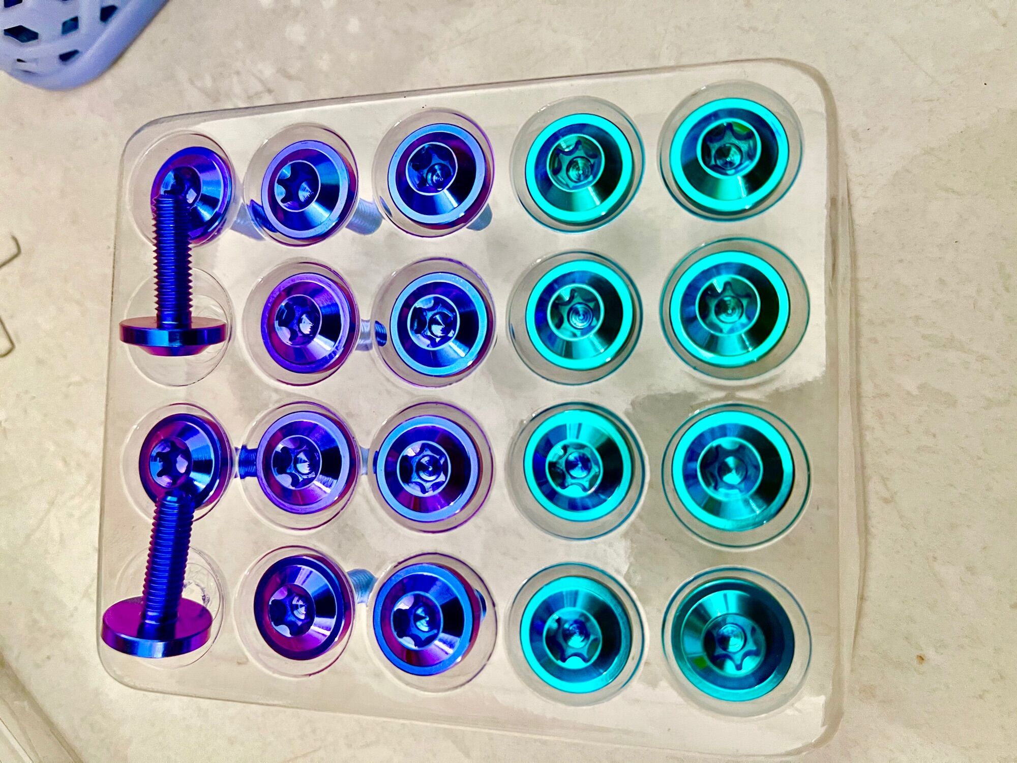 Ốc titan gr5 6li20 dù to bắt dè trước dè sau các loại xe