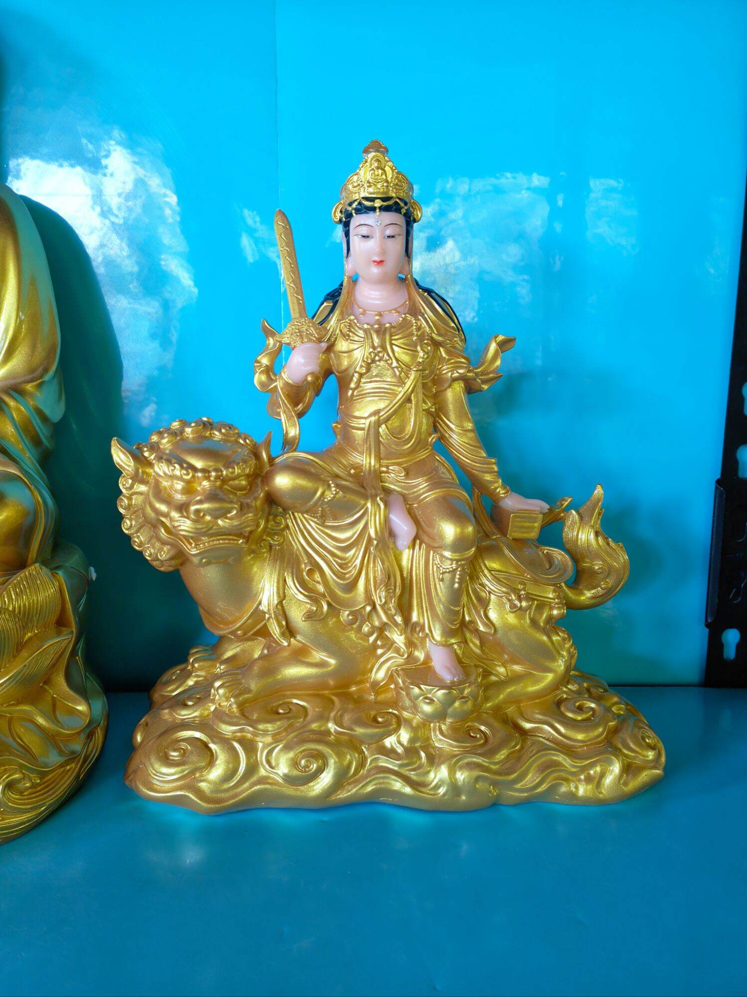 Tượng Hoa Nghiêm Tam Thánh