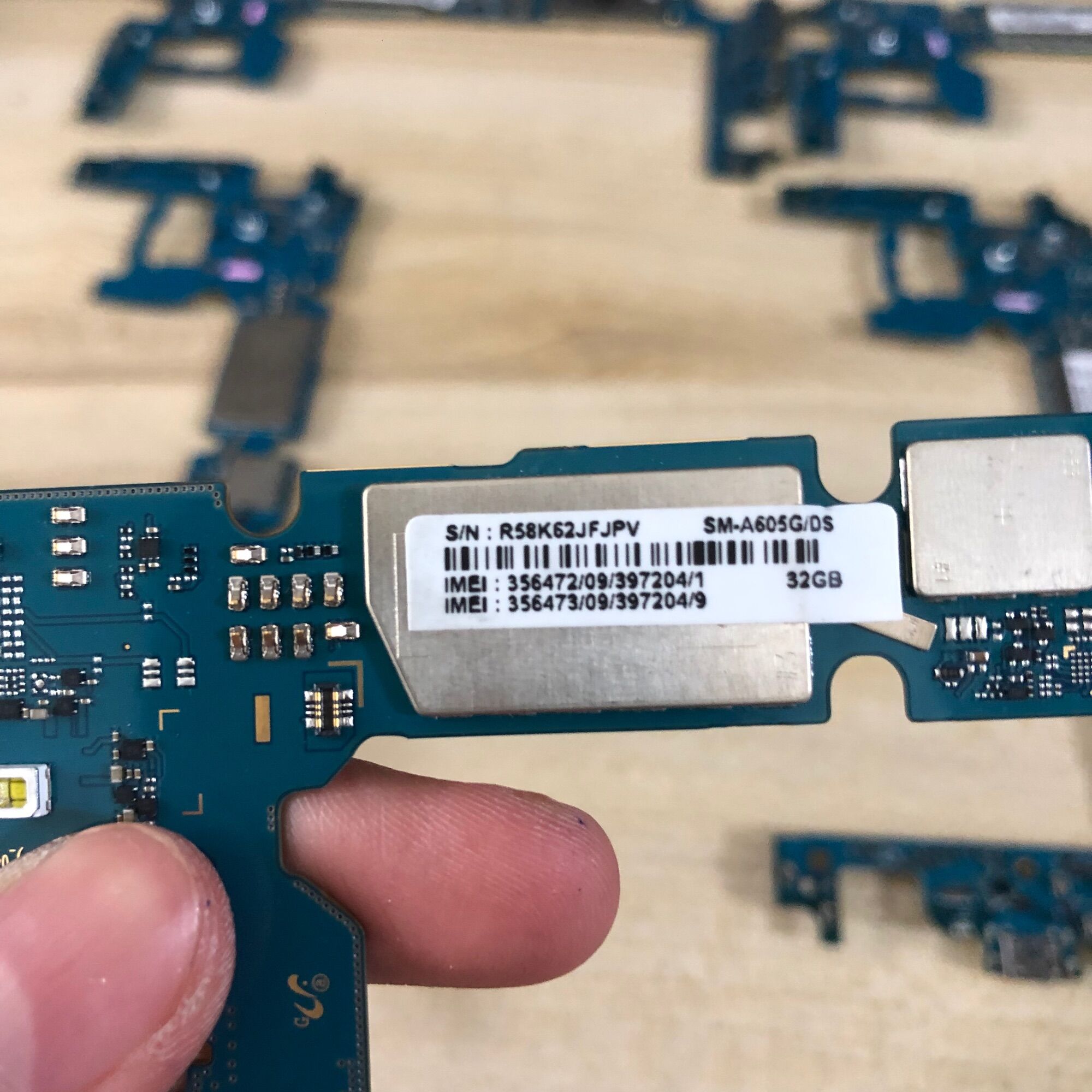 Main Samsung A6 Plus / A6+ (A605G) Full Charger, Sim, Wifi,…Etc.)