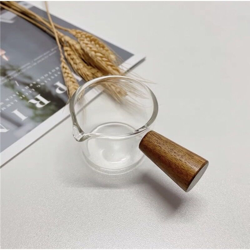 Cốc đong thuỷ tinh cán gỗ 50ml