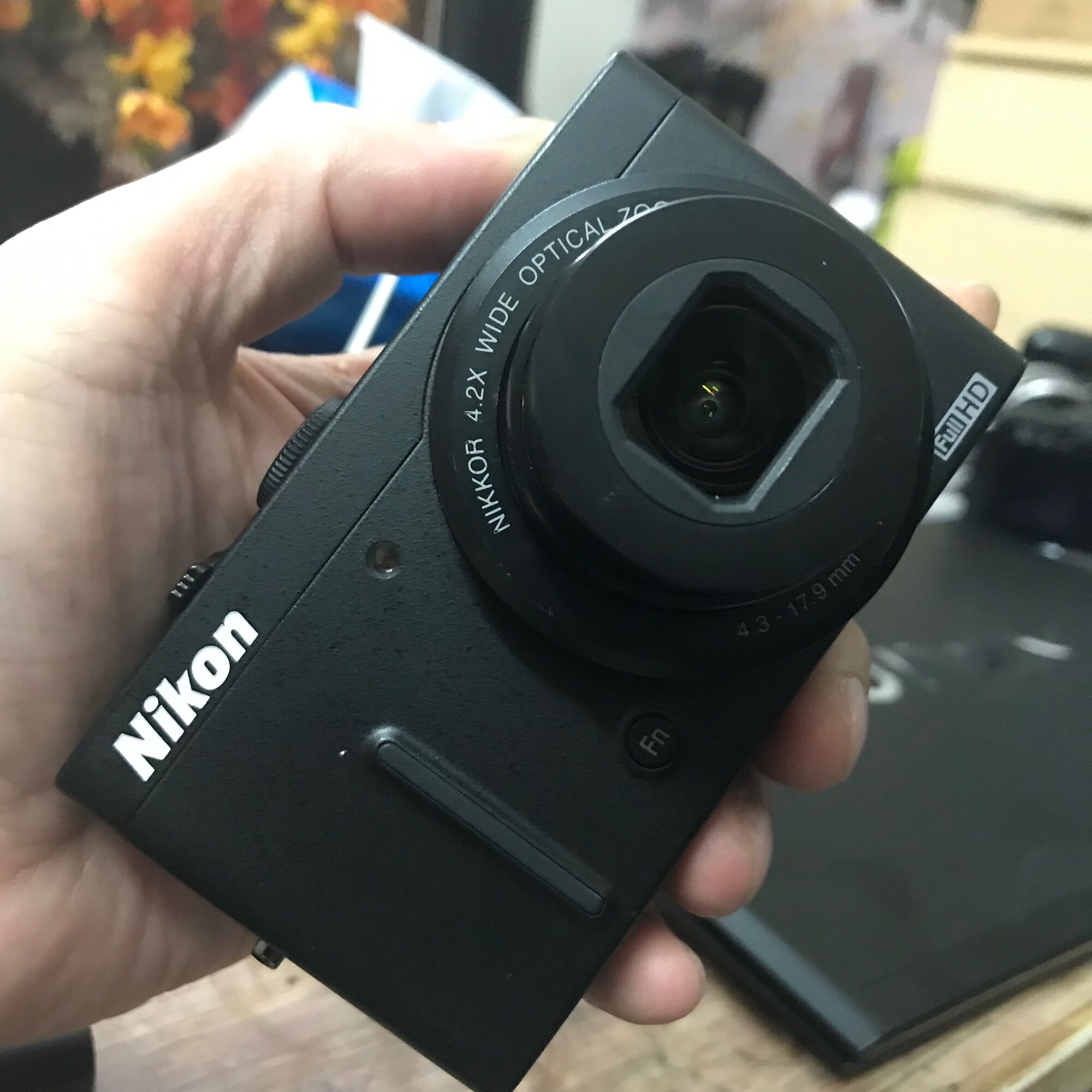 Nikon coolpix p310
