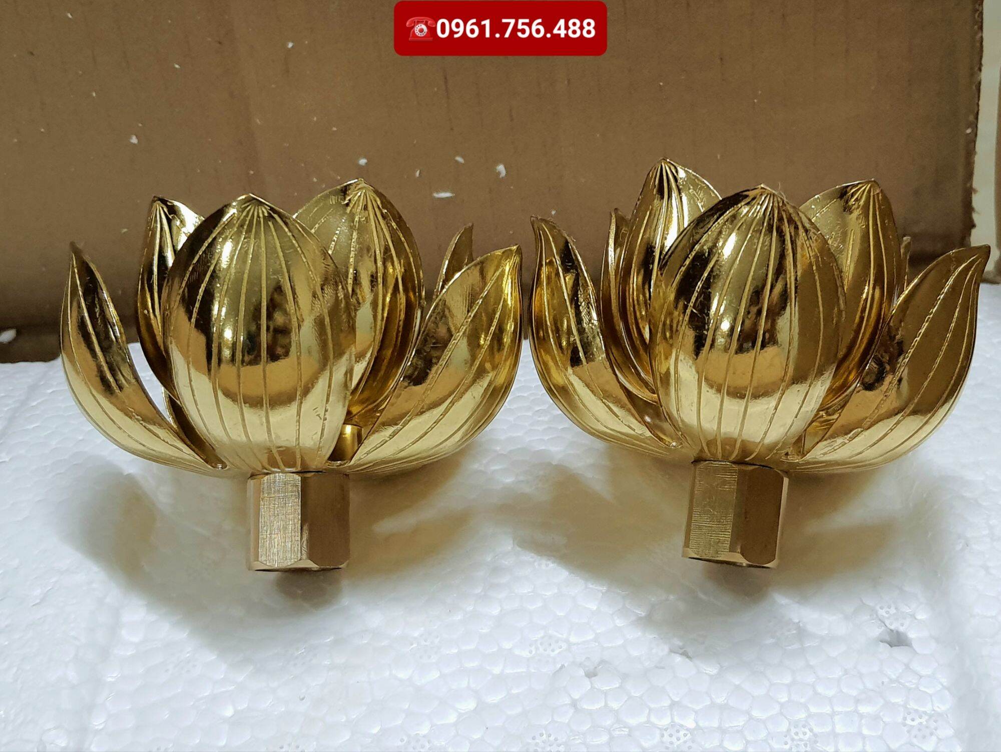 Đôi bông sen đồng vàng 10 cánh cao 7cm