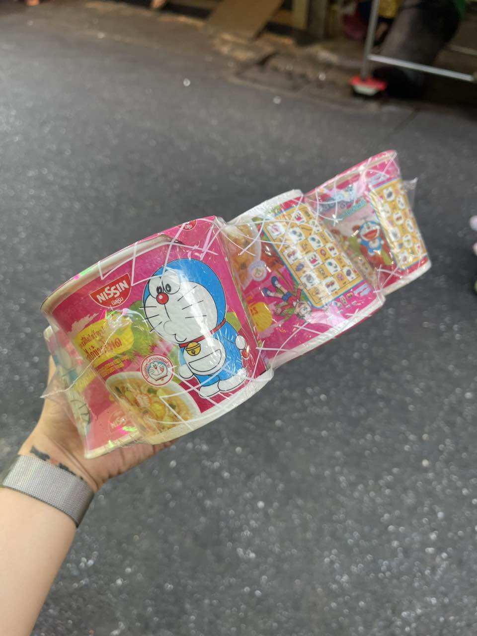 Lốc 6 ly mì trẻ em doremon thái lan