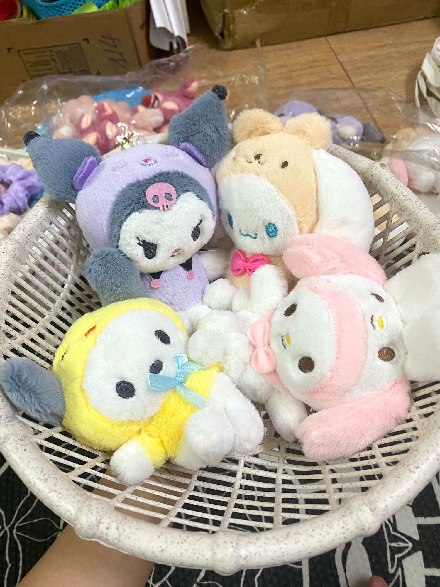 Móc khoá gấu bông dễ thương gấu dâu, thỏ cinnamoroll, gấu