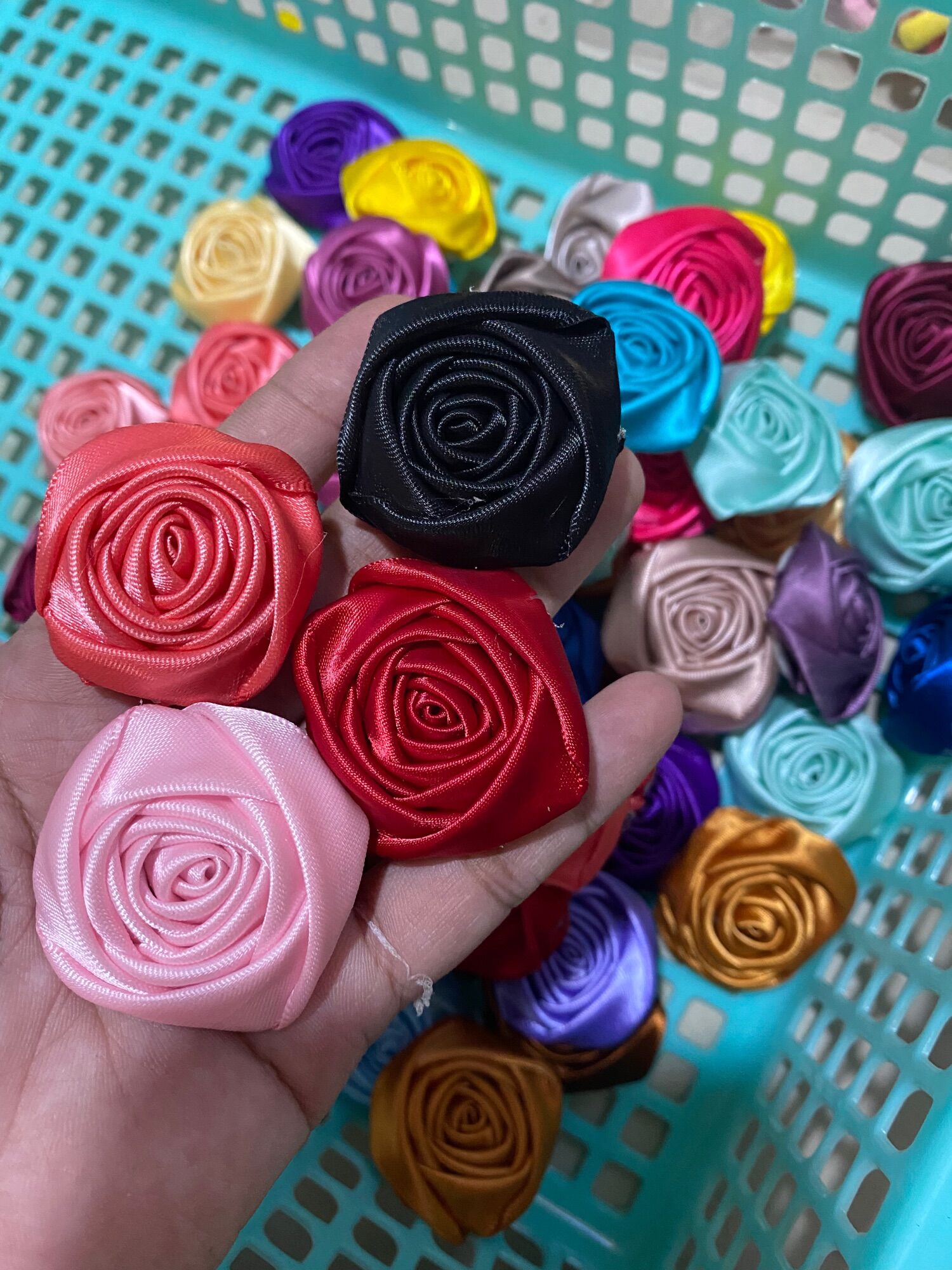 Gói 10 phôi hoa hồng lụa nhiều màu