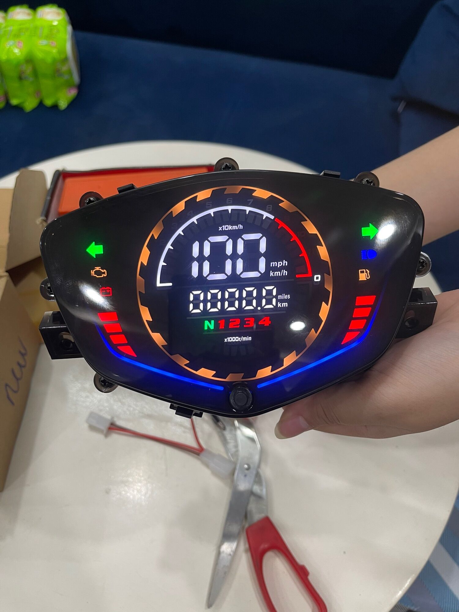 Đồng hồ điện tử LCD Sirus Uma