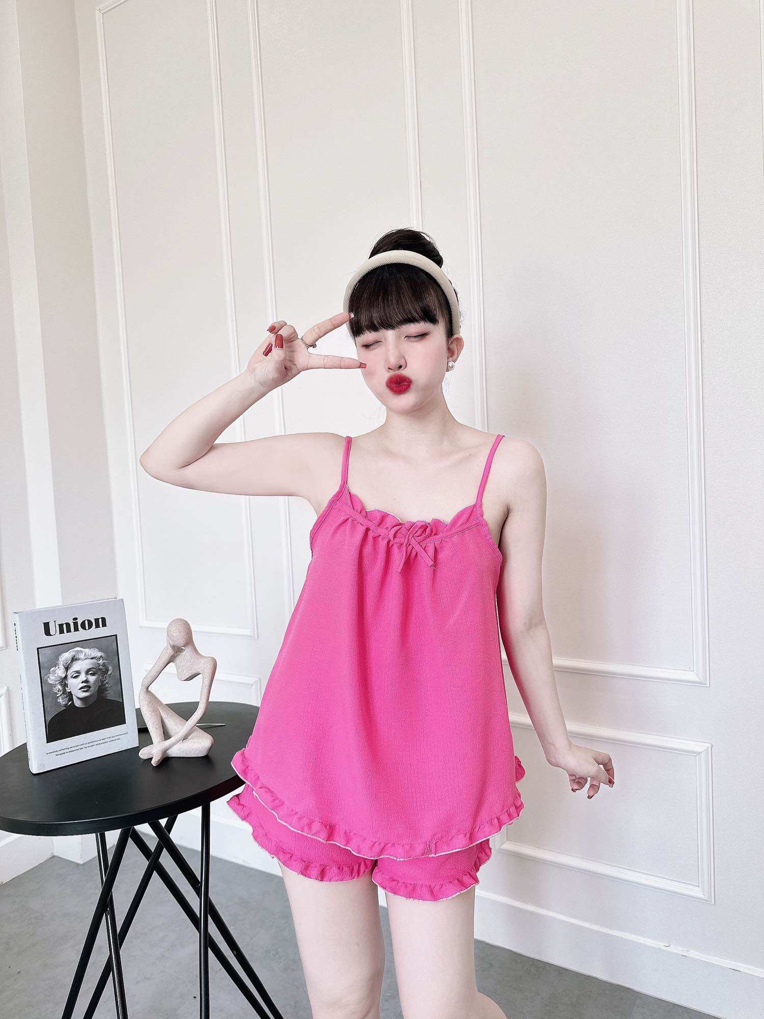 Đồ bộ hai dây mặc nhà cực xinh