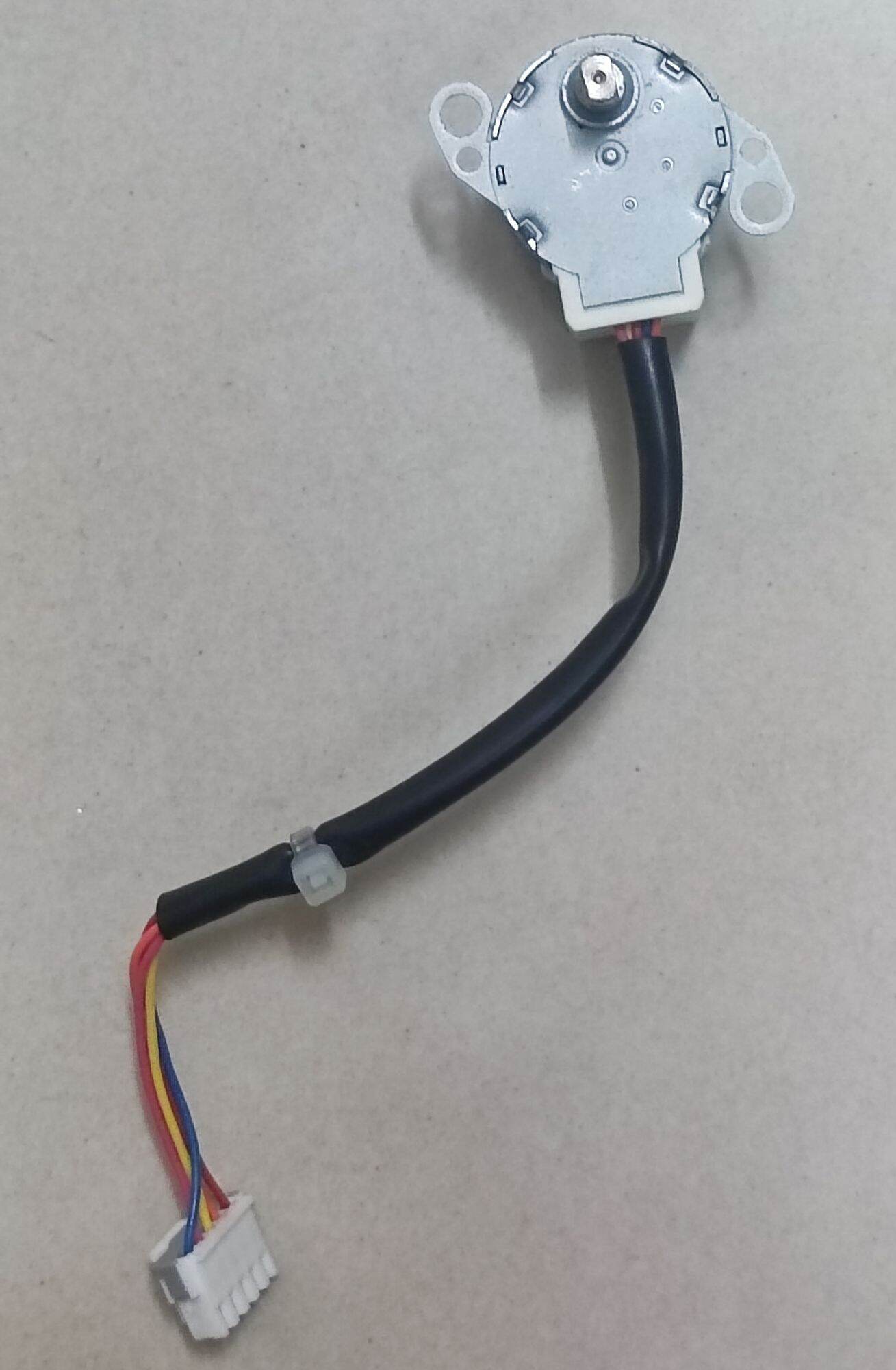 motor đảo vẩy gió điều hoà Sanyo