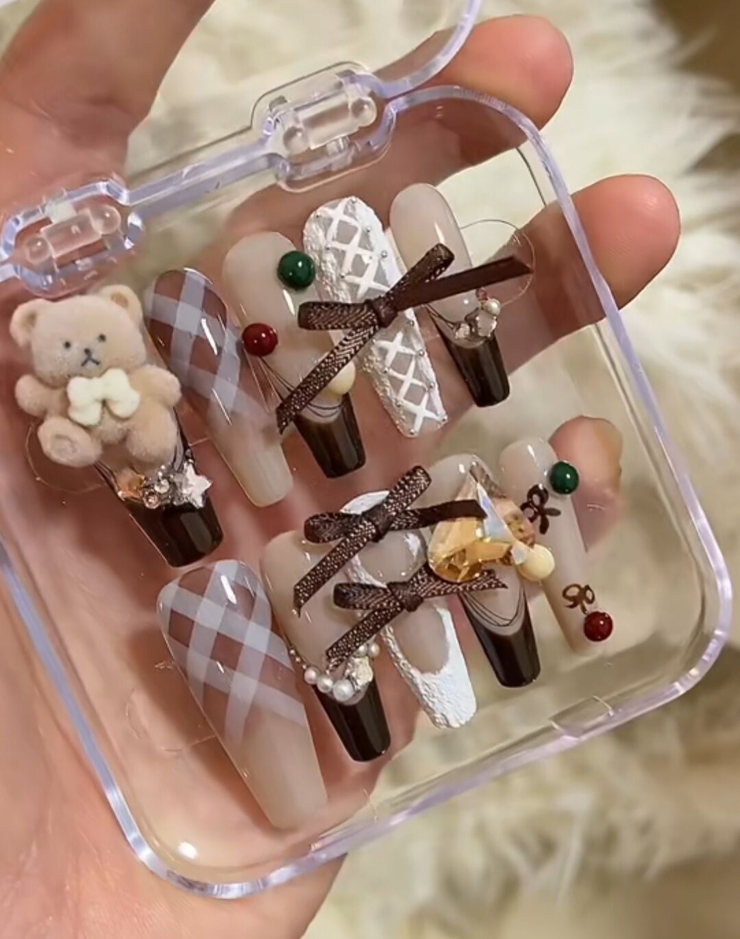 Nailbox thiết kế , gắn charm gấu dễ thương -mã 47
