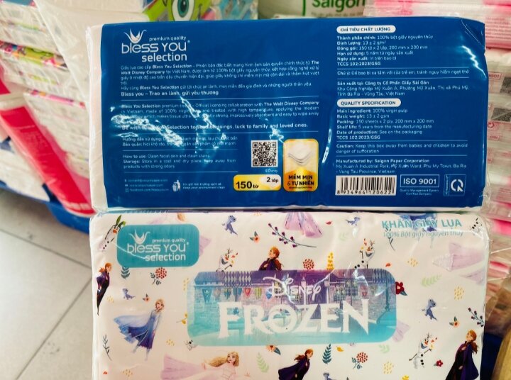 Khăn Sofpack - Bless You Selection Disney  gói 150 tờ