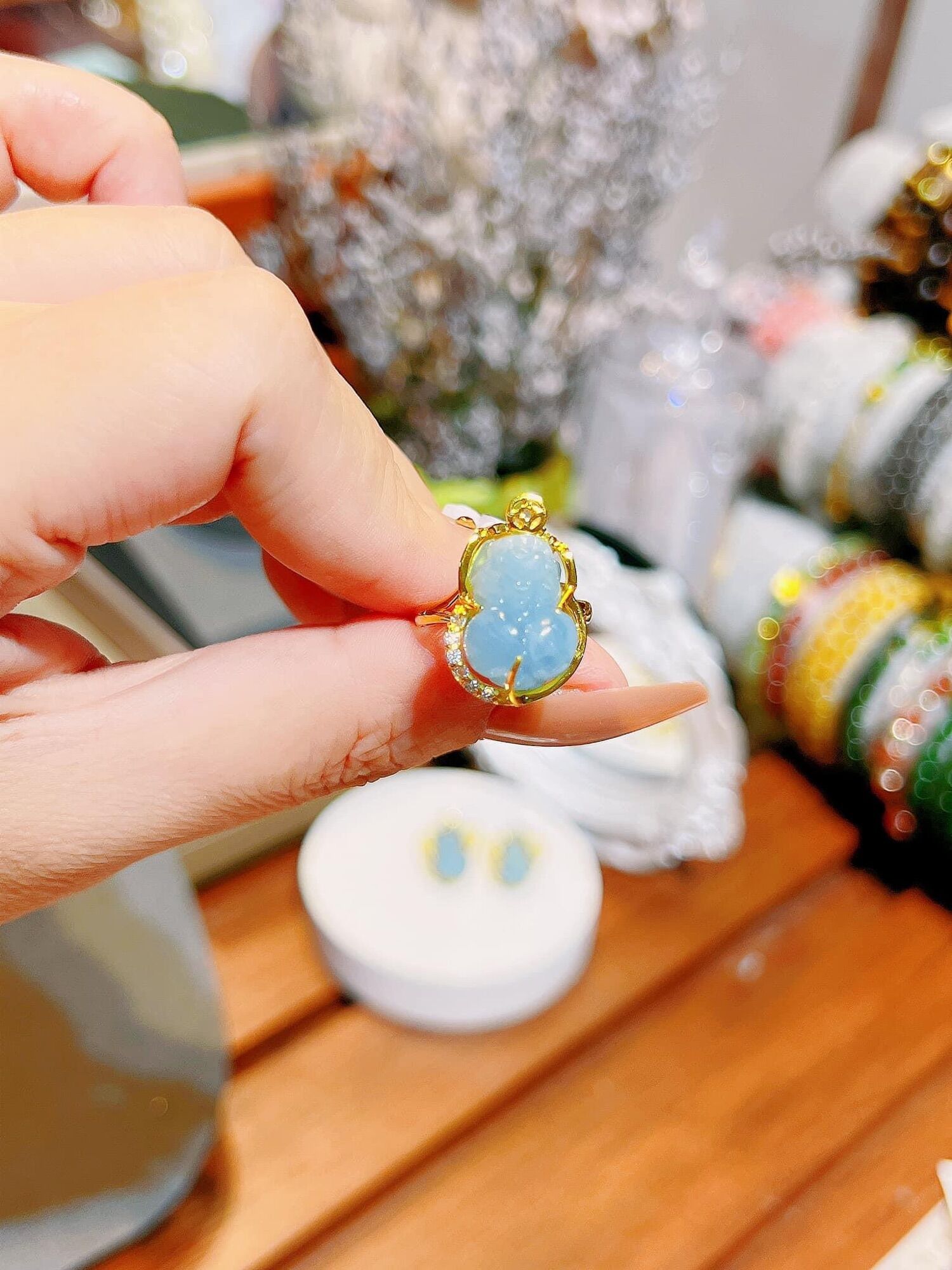 Nhẫn tì hưu đá aquamarine tự nhiên bọc vàng, nhẫn đá phong thuỷ hợp mệnh thuỷ. trang sức thiết kế đủ hoá đơn thẻ bảo hành