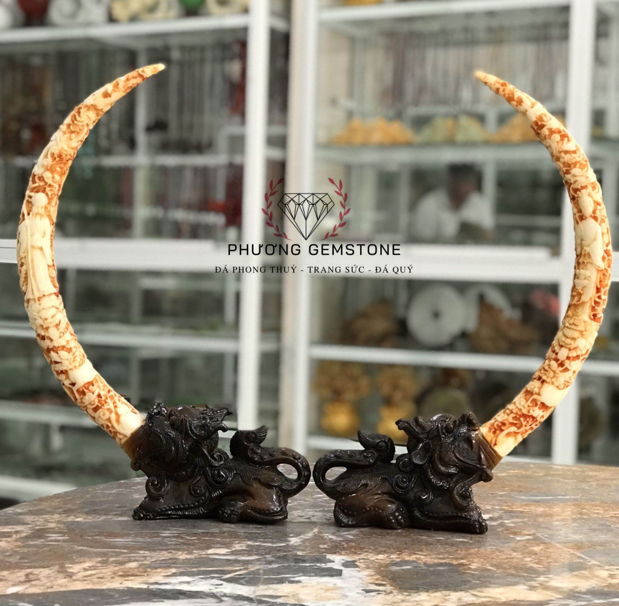 Cặp kỳ lân ngậm ngà - đá đúc - cao 43.5cm