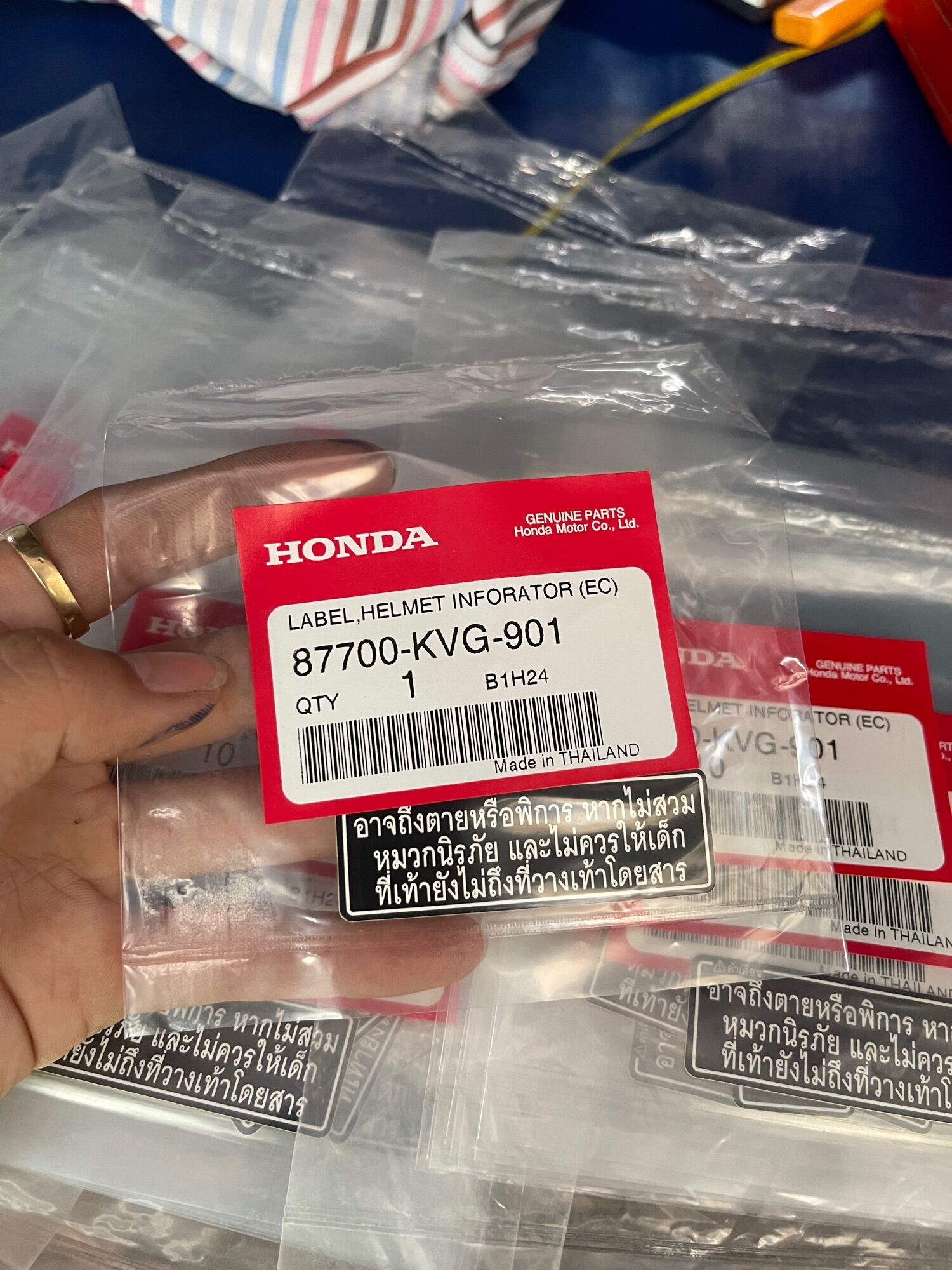 Tem bợ cổ Wave 125i Thái