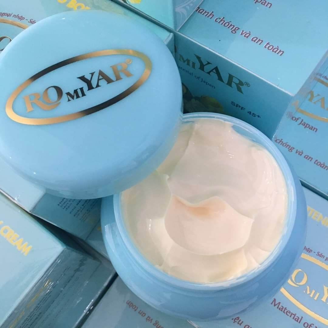 KEM DƯỠNG TRẮNG DA TOÀN THÂN ROMIYAR