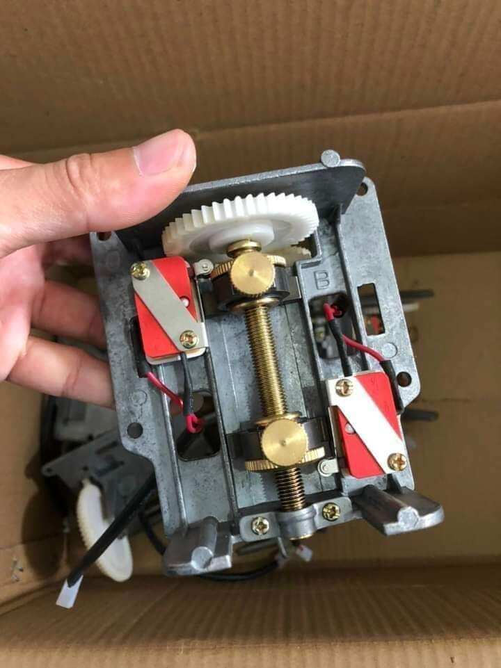 Công tắc hành trình cho Motor Cửa cuốn