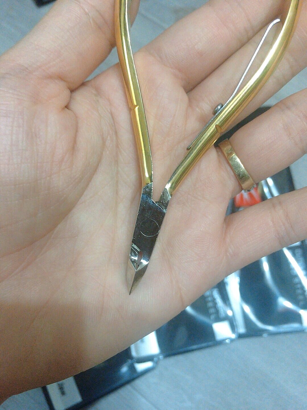 Kềm cắt da HL555 ( 3A)