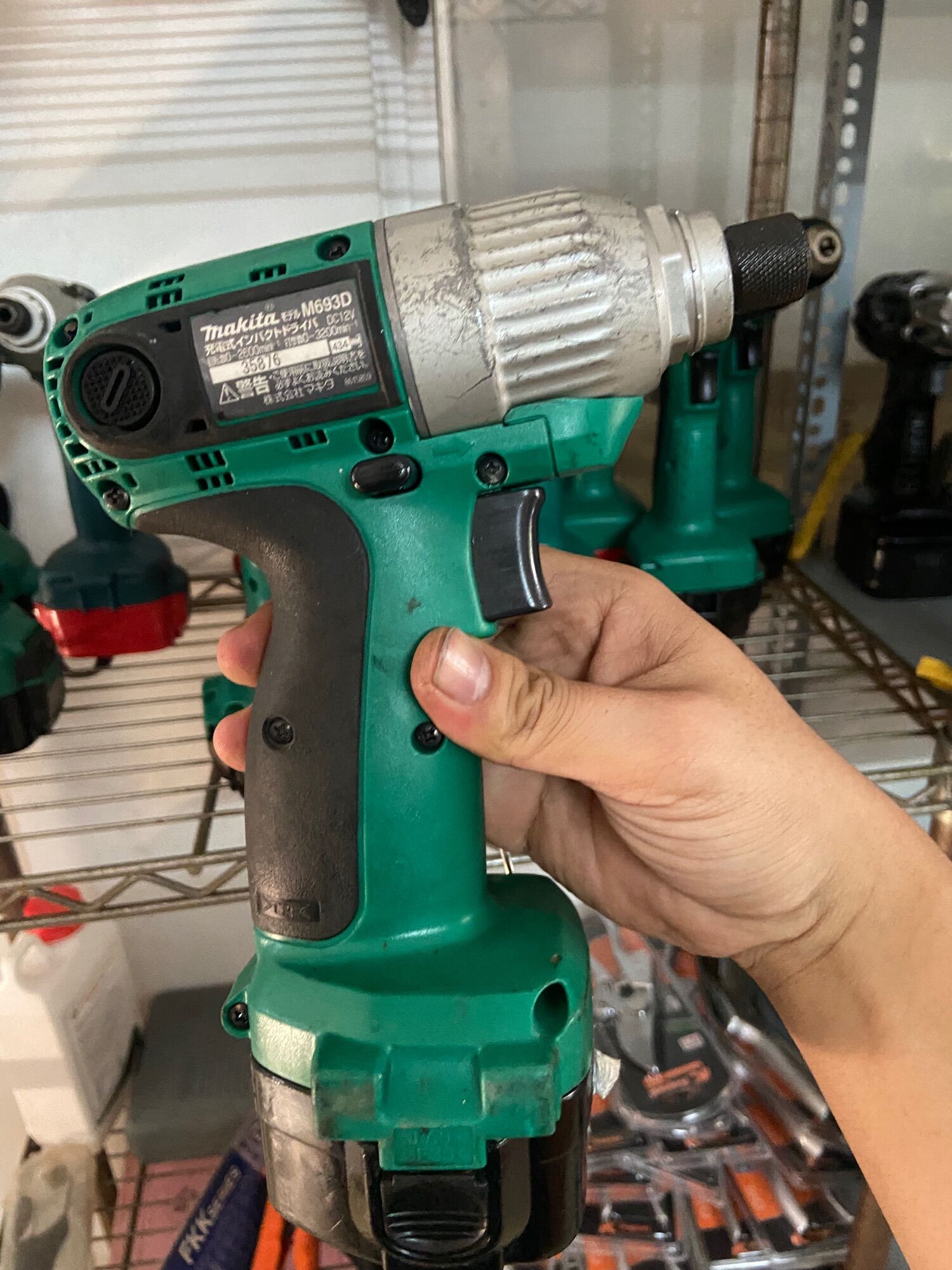 Máy bắn vít makita đầu khía - chính hãng nội địa nhật. 0971727074