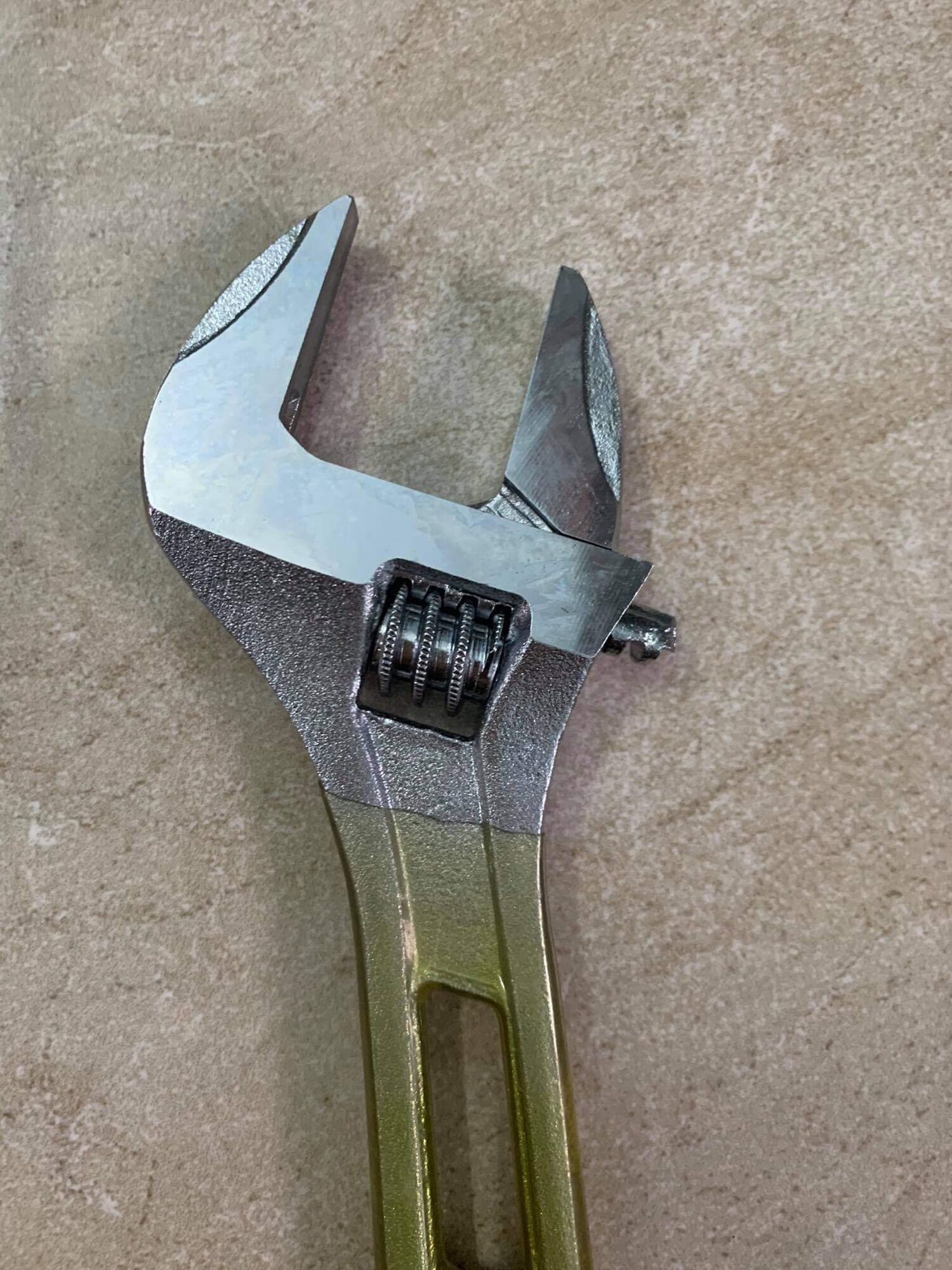 Mỏ Lết Fute 250mm