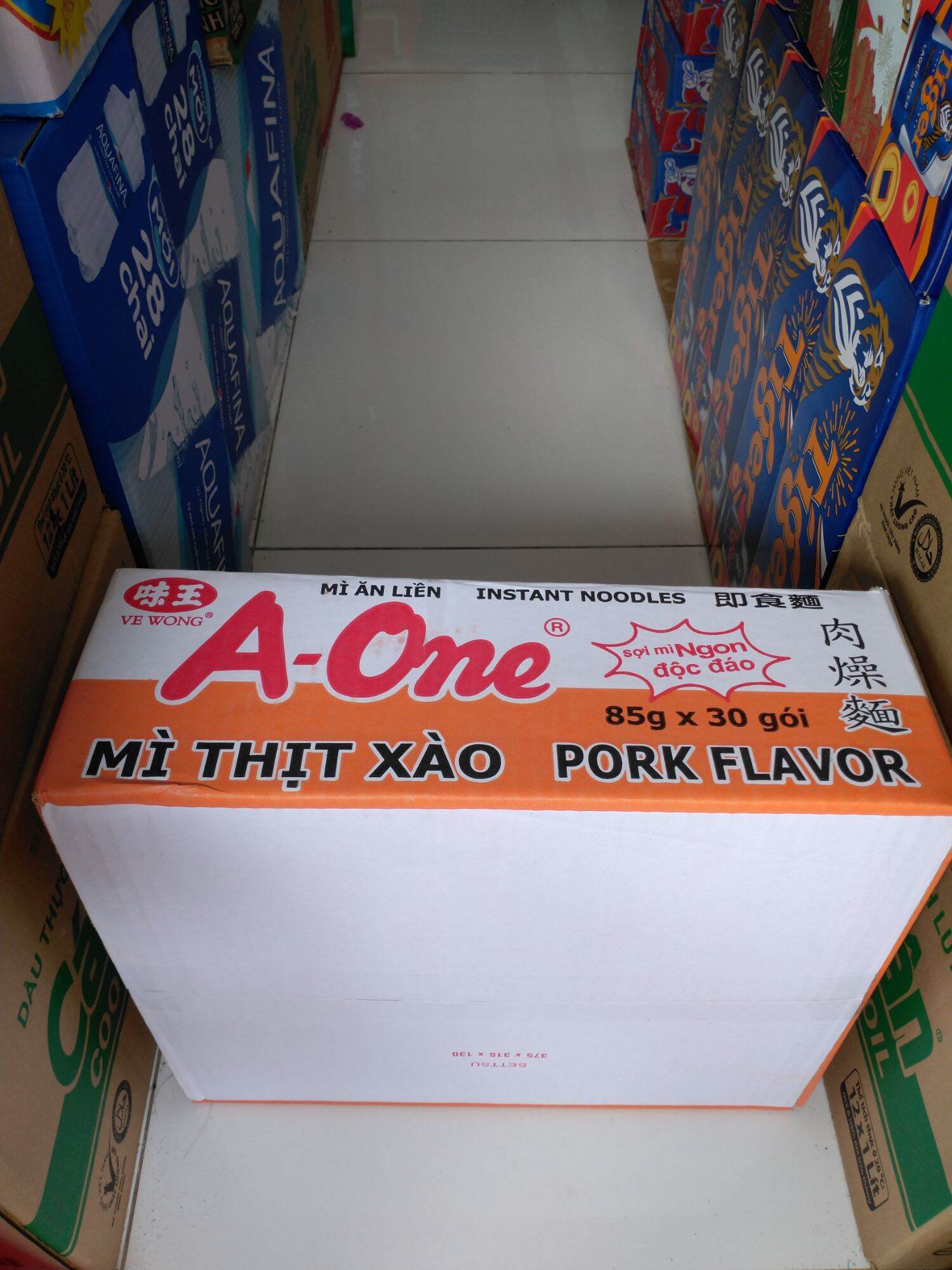 Mì A-One hương vị thịt xào thùng 30 gói × 85 g
