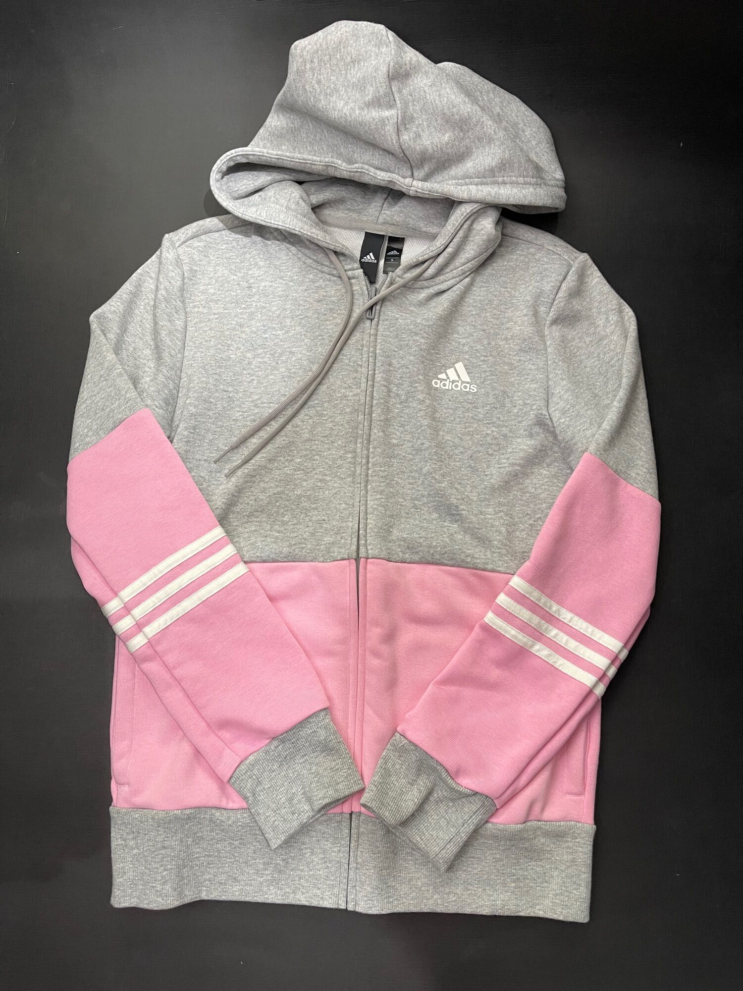 Áo khoác thể thao nữ authentic size s(50-60kg)size m(60-70kg)