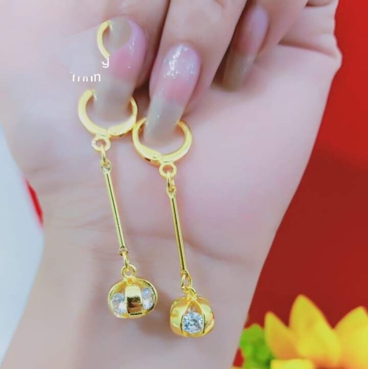 bông tai nữ công nghệ thiết kế hiện đại thời trang