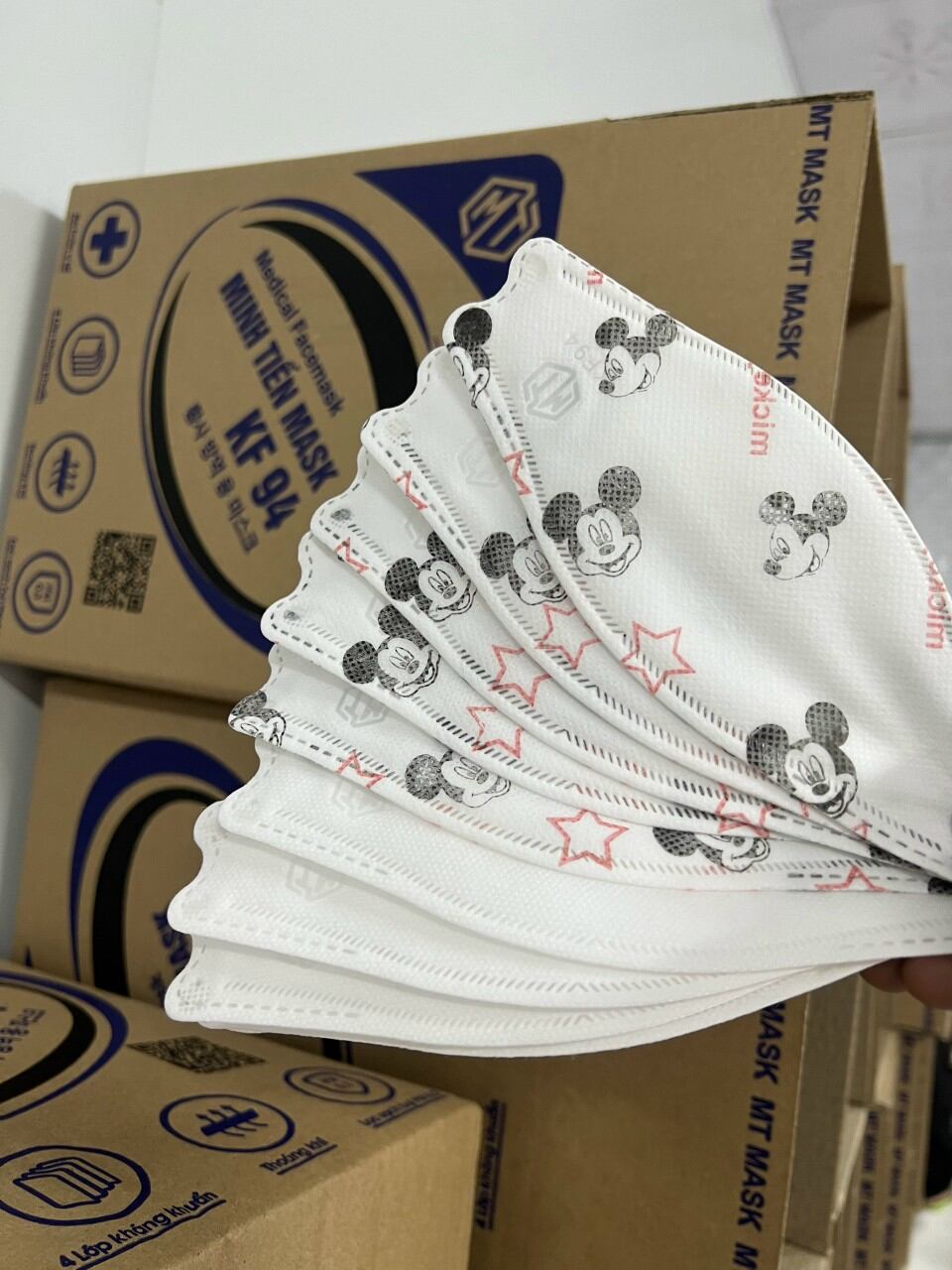 Thùng 300 cái khẩu trang 30 bịch 1 bịch 10 cái hàng công ty chính hãng size 5-9 tuổi