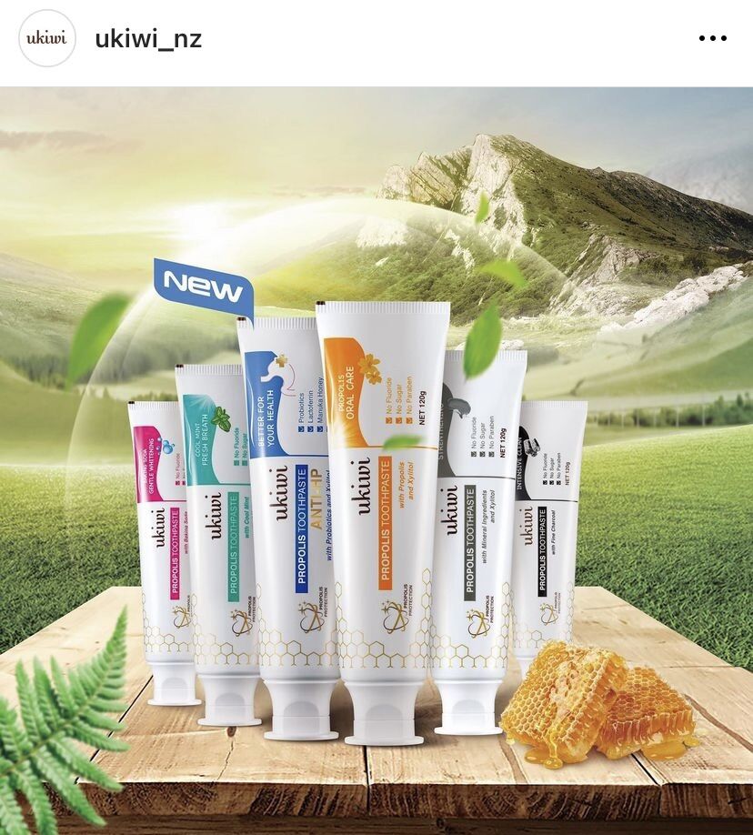 Sáp ong kem đánh răng ukiwi-newzealand trắng răng, sạch sâu 120gr/ tuýt