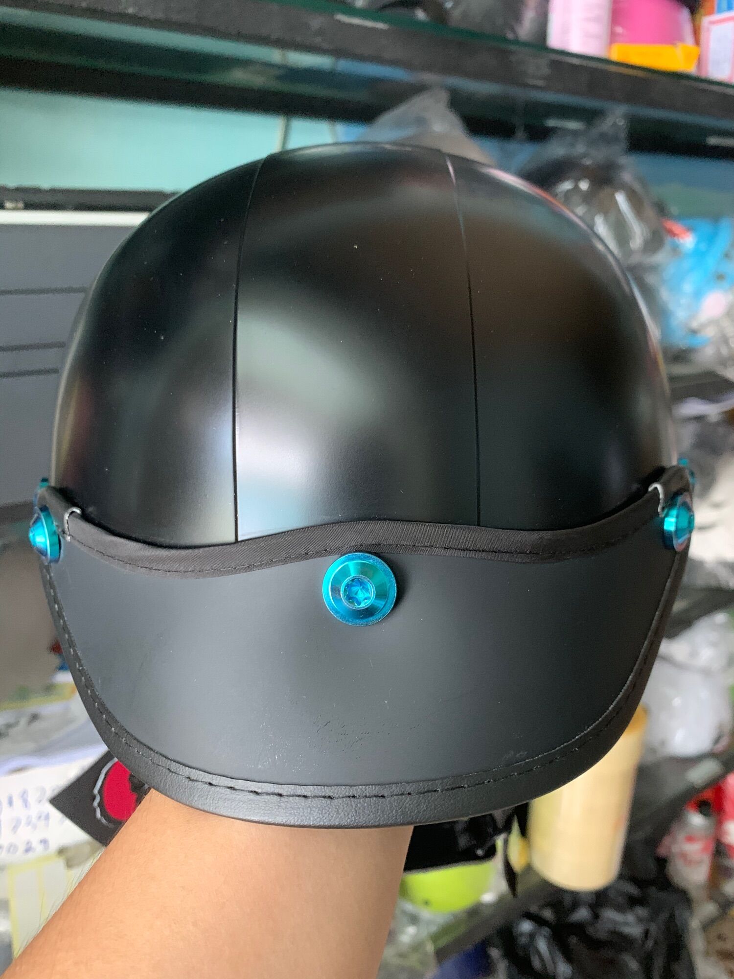 Nón sơn gắn 3 ốc titan gr5 { Chuẩn xịn }